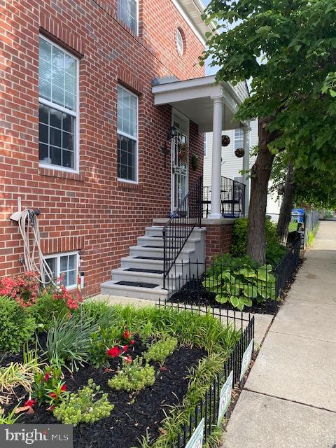 SANDTOWN-WINCHESTER - Residential