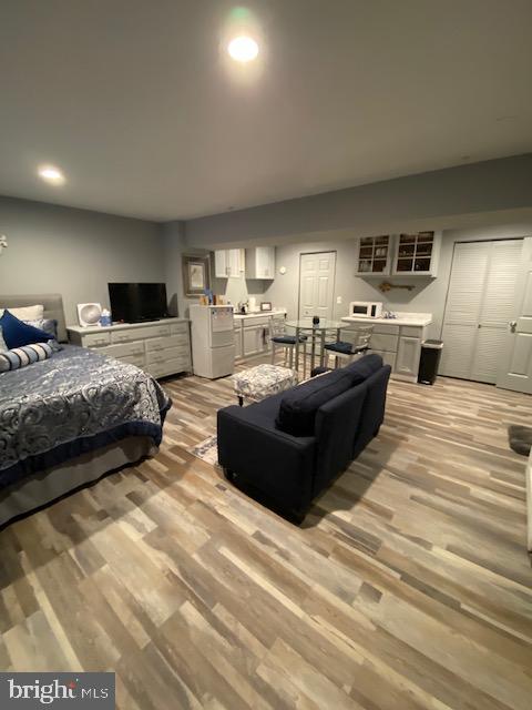 SANDTOWN-WINCHESTER - Residential