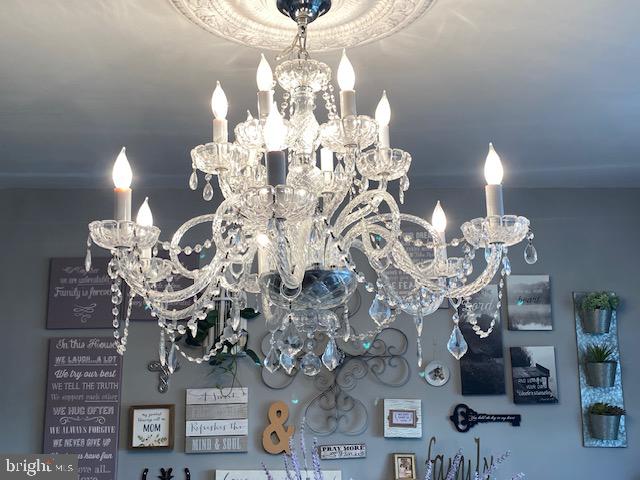 SANDTOWN-WINCHESTER - Residential