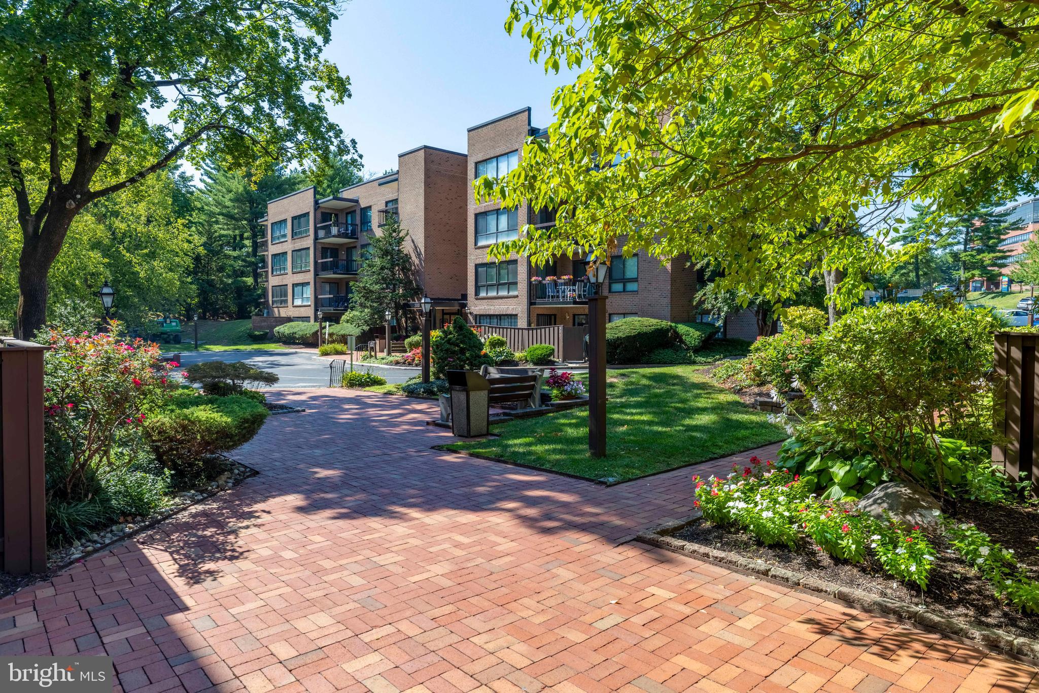 1680 HUNTINGDON PIKE CONDO 143