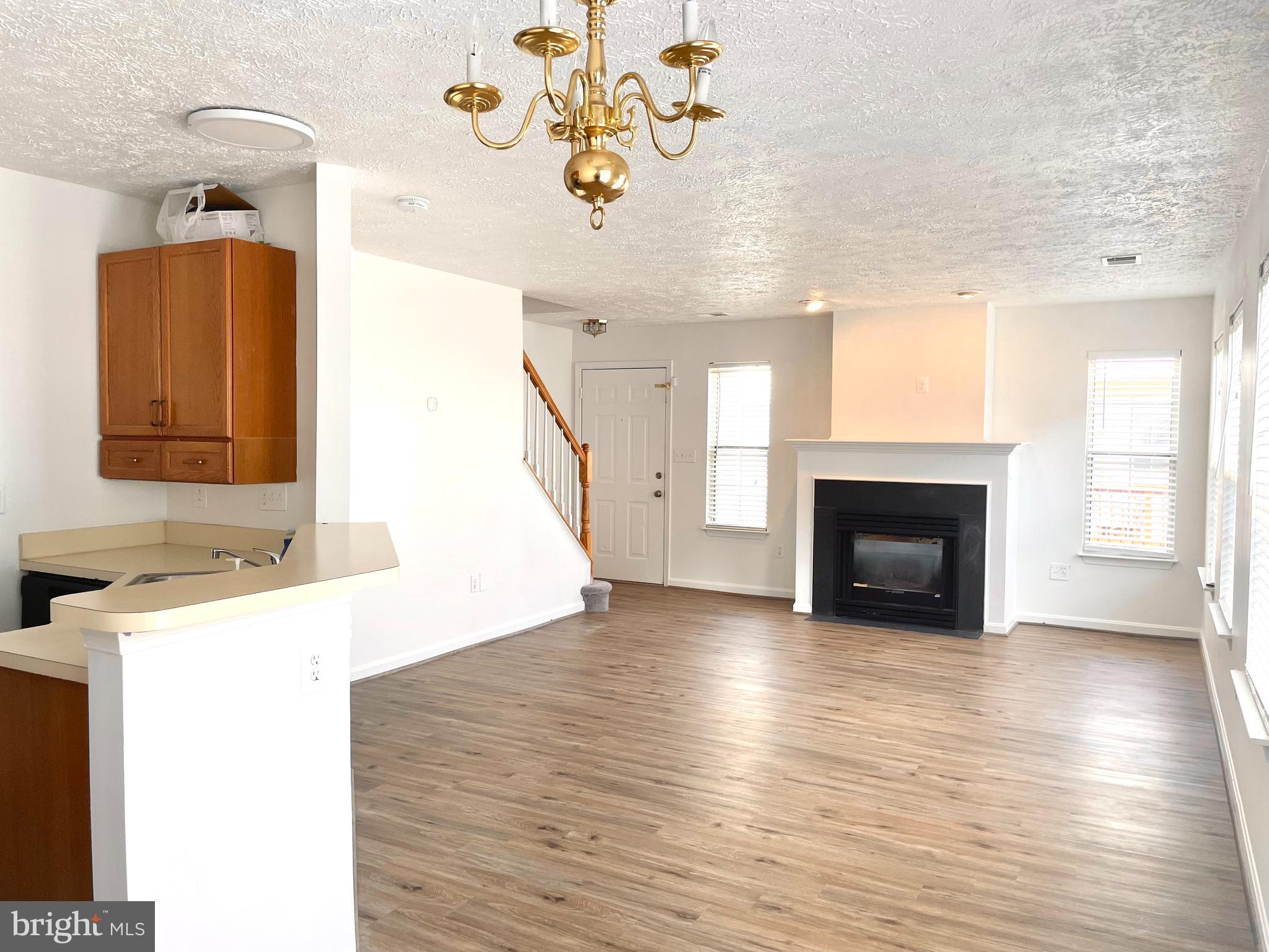 SENTRY RIDGE - Residential Lease