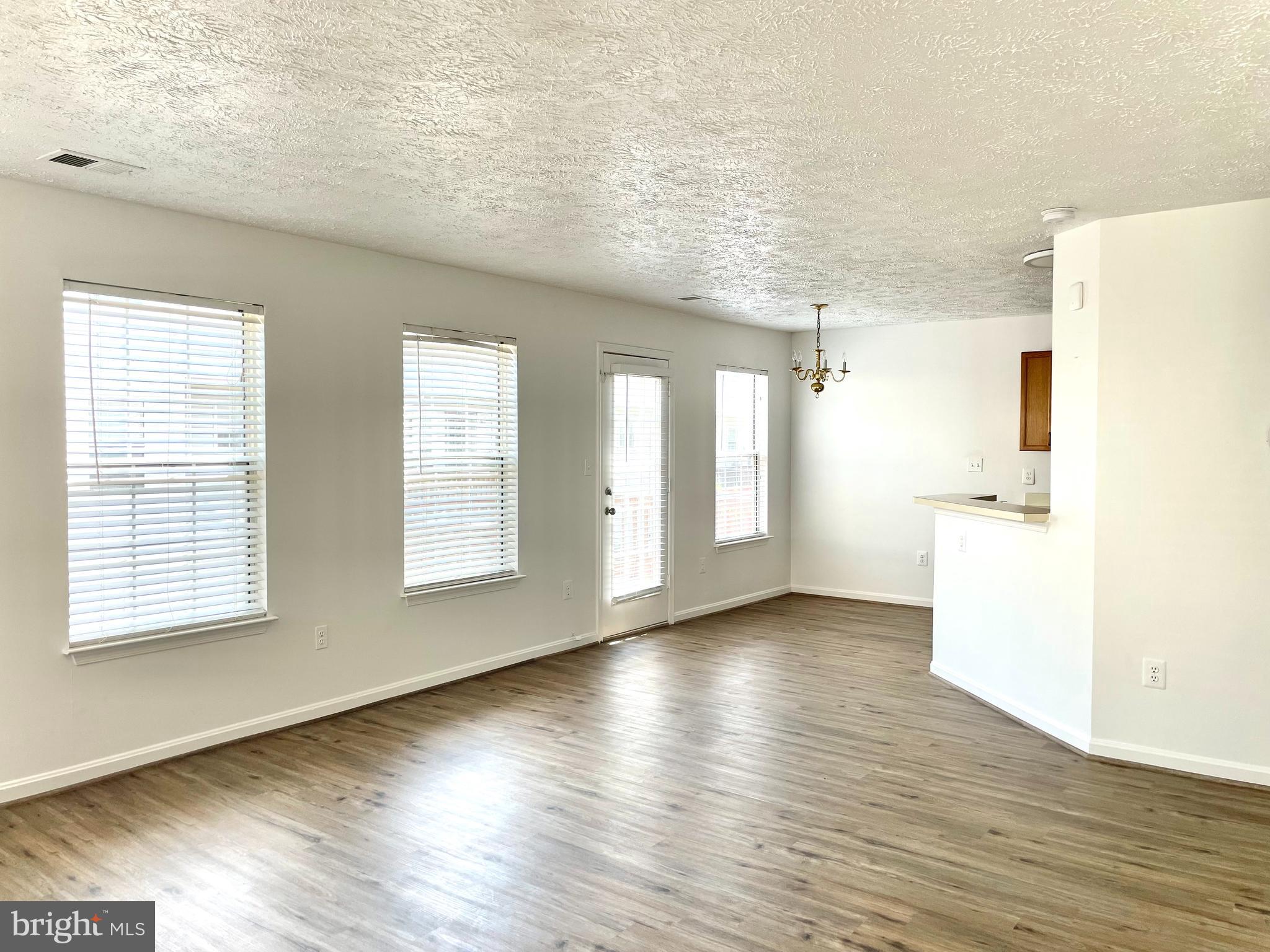 SENTRY RIDGE - Residential Lease