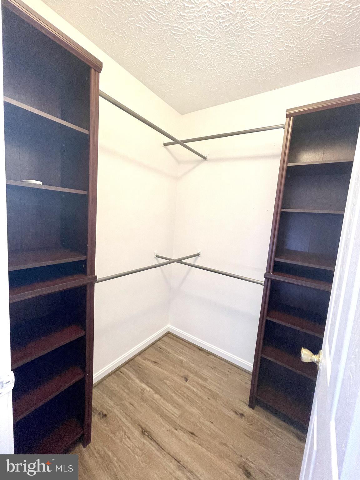 SENTRY RIDGE - Residential Lease