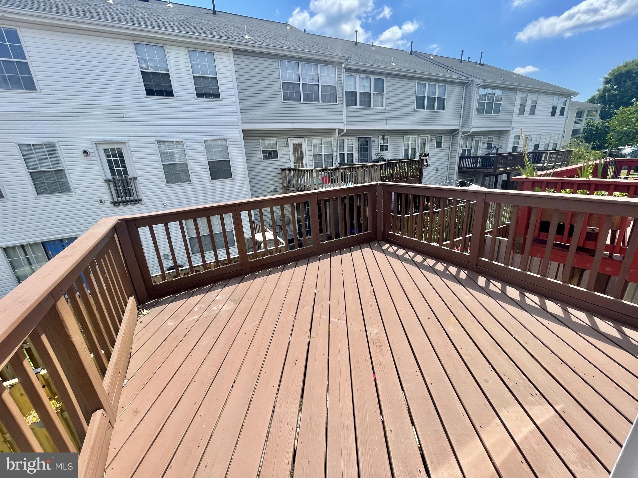 SENTRY RIDGE - Residential Lease