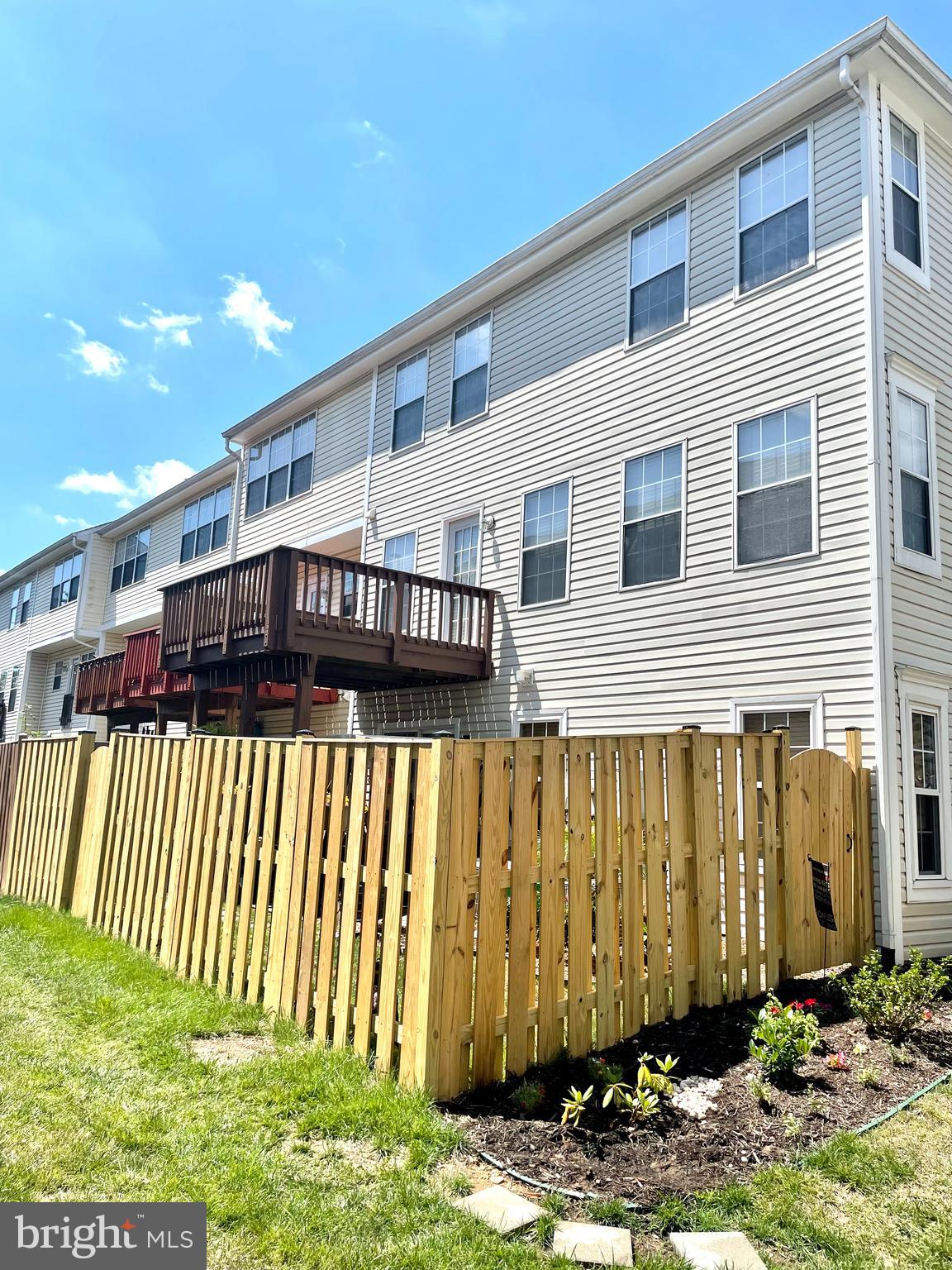 SENTRY RIDGE - Residential Lease