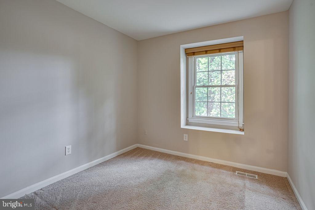 OLD MILL COMMUNITY - Residential Lease