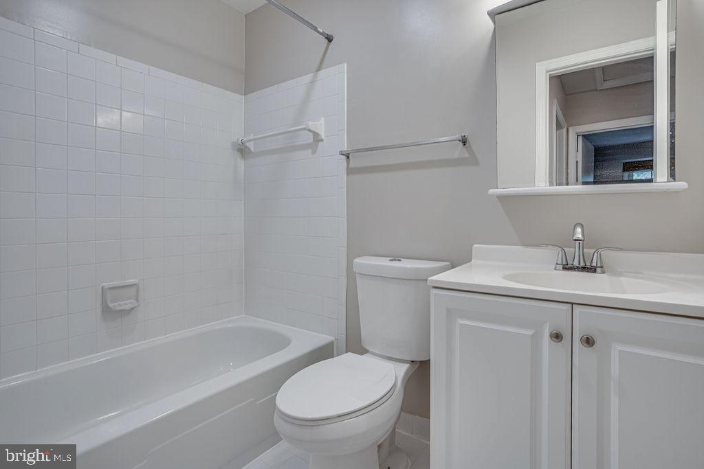 OLD MILL COMMUNITY - Residential Lease