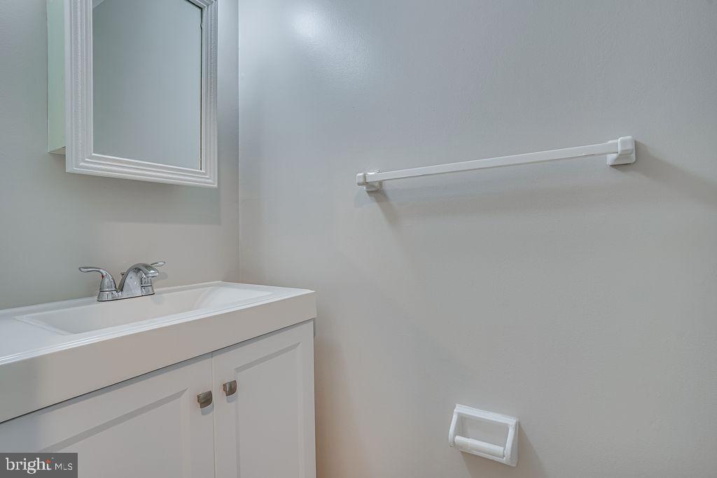 OLD MILL COMMUNITY - Residential Lease