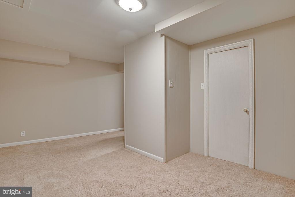 OLD MILL COMMUNITY - Residential Lease