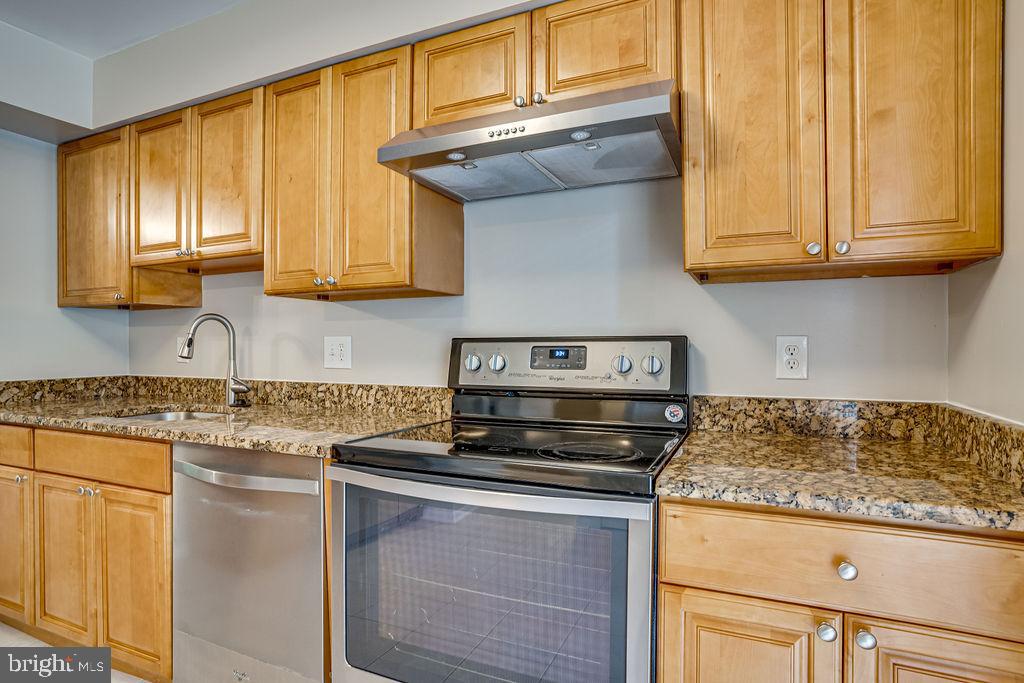 OLD MILL COMMUNITY - Residential Lease