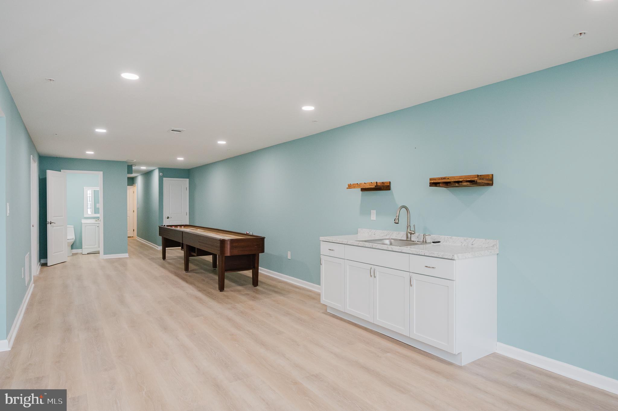 FALLSTON COMMONS - Residential