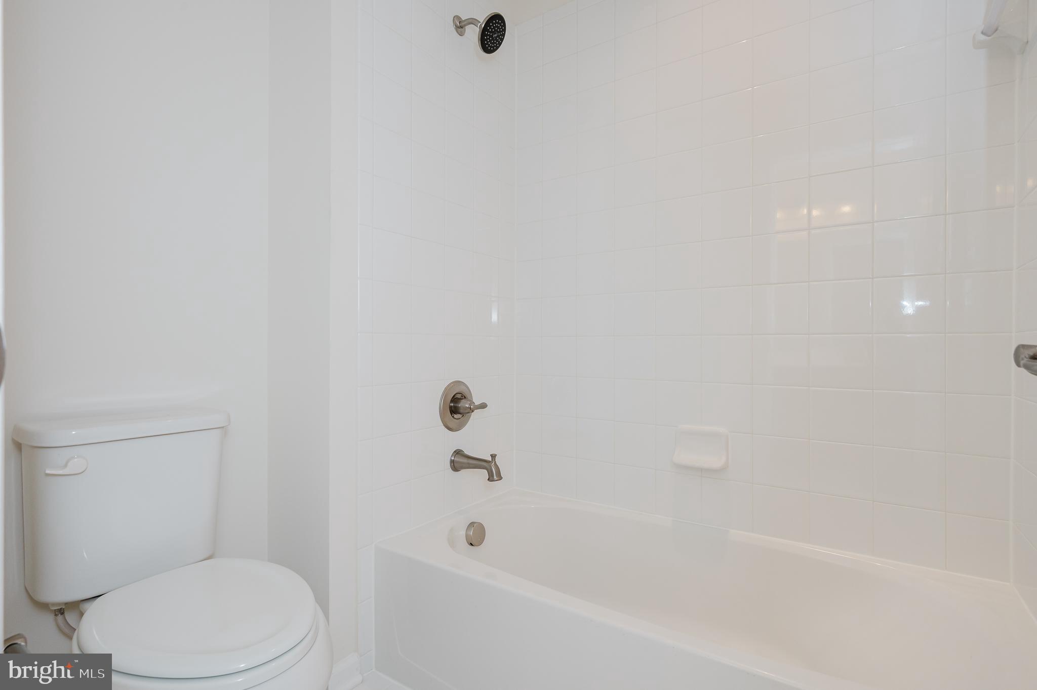 FALLSTON COMMONS - Residential