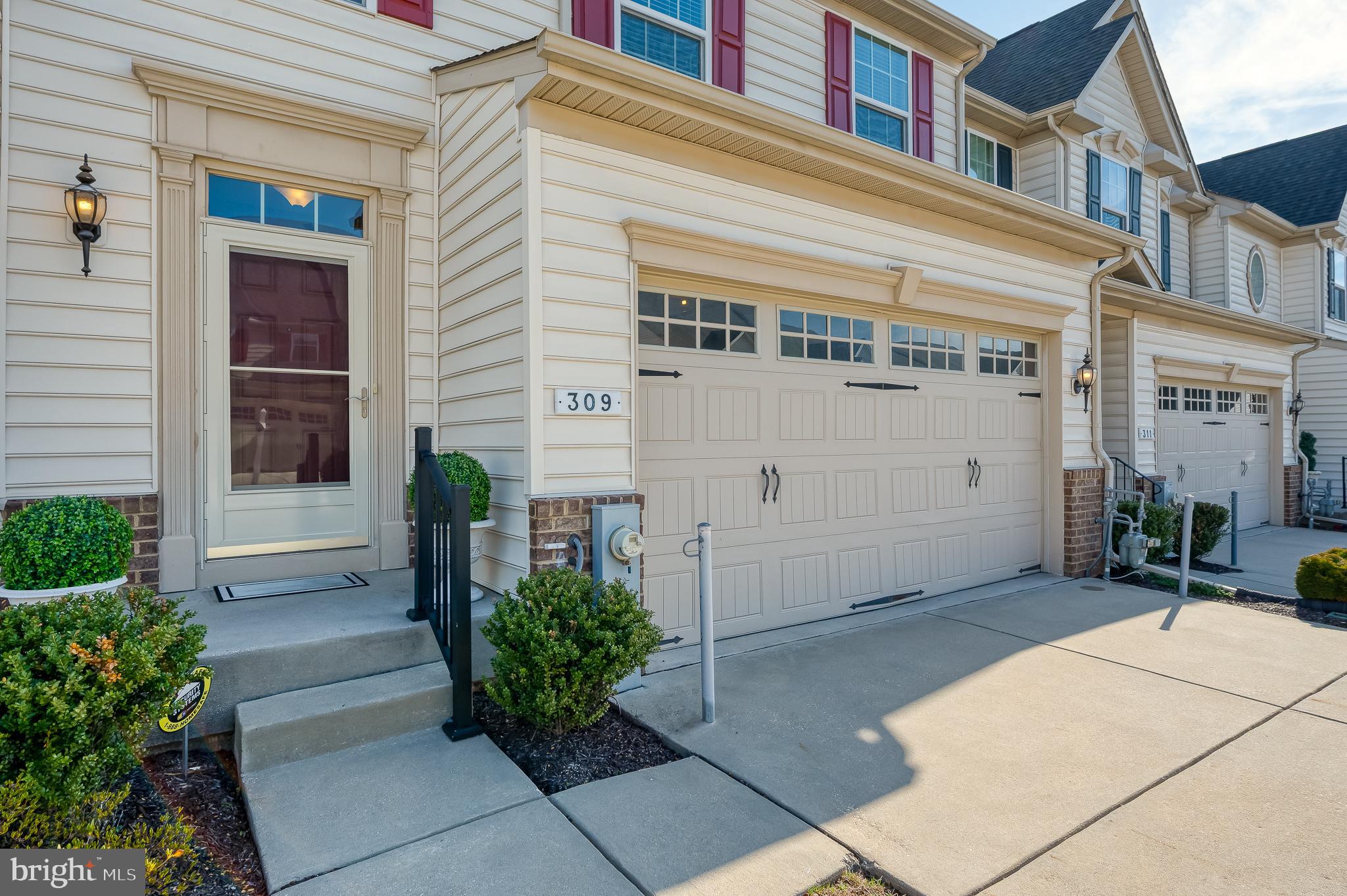 FALLSTON COMMONS - Residential