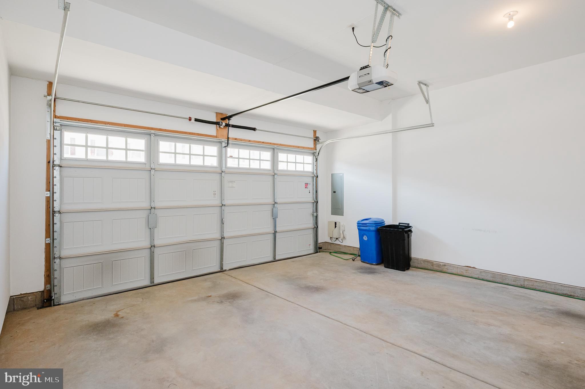 FALLSTON COMMONS - Residential