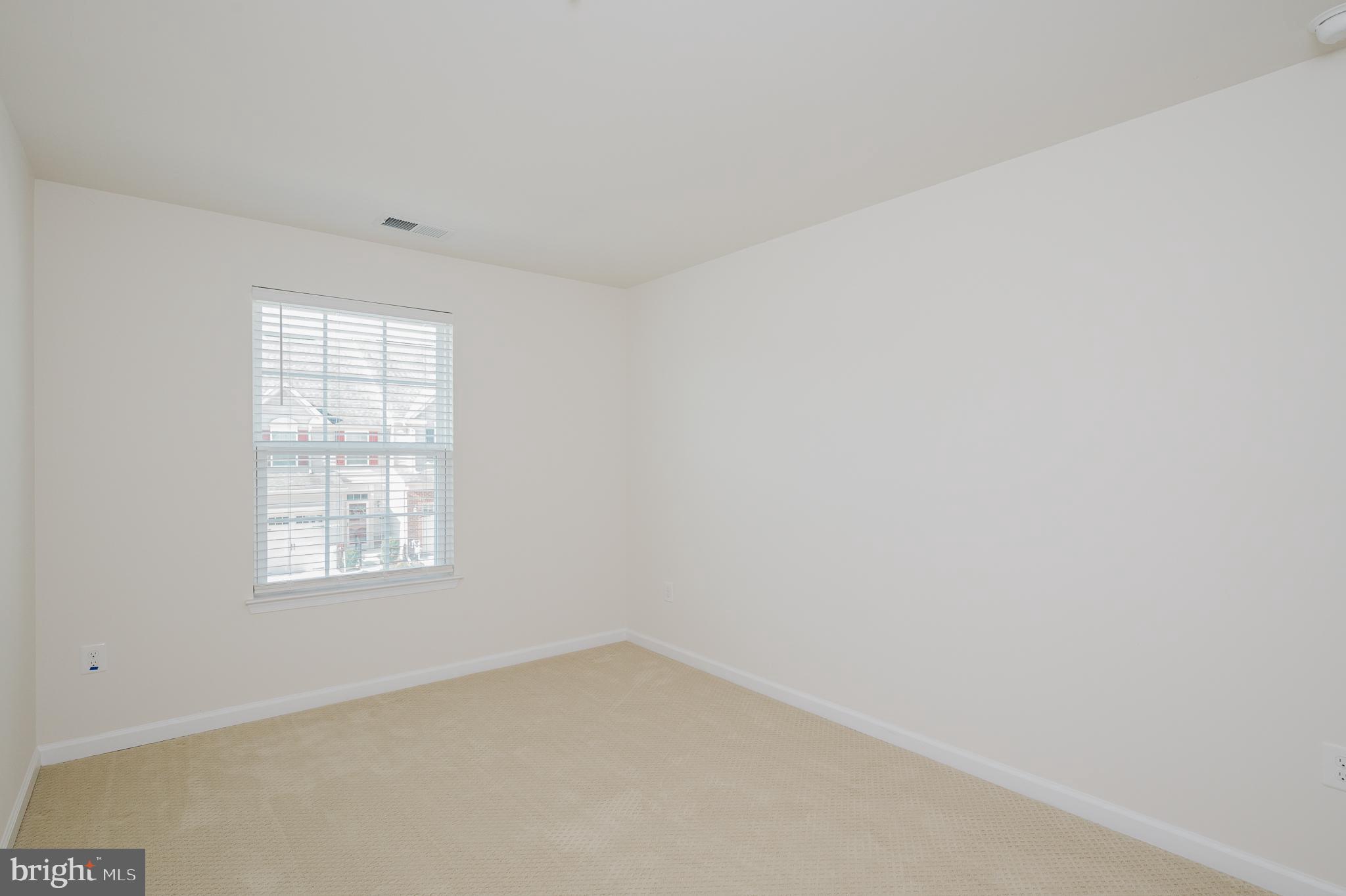 FALLSTON COMMONS - Residential