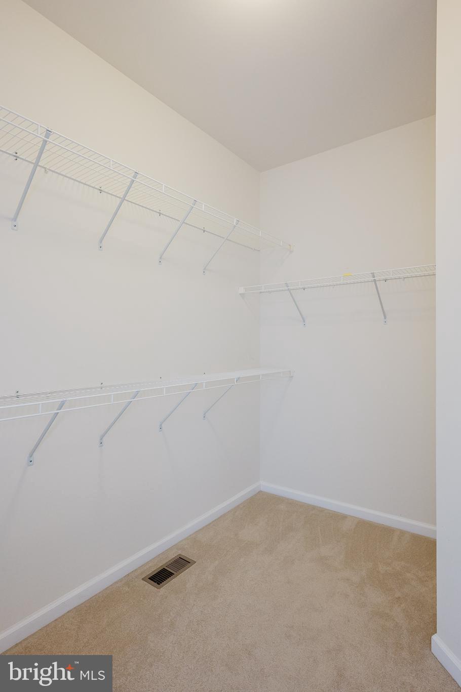 FALLSTON COMMONS - Residential