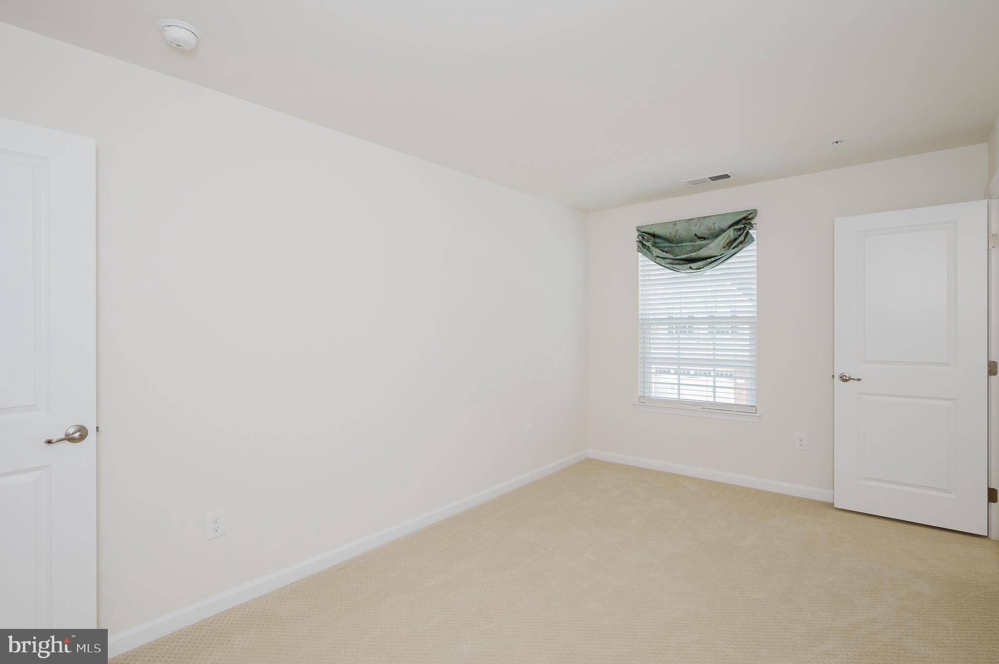 FALLSTON COMMONS - Residential