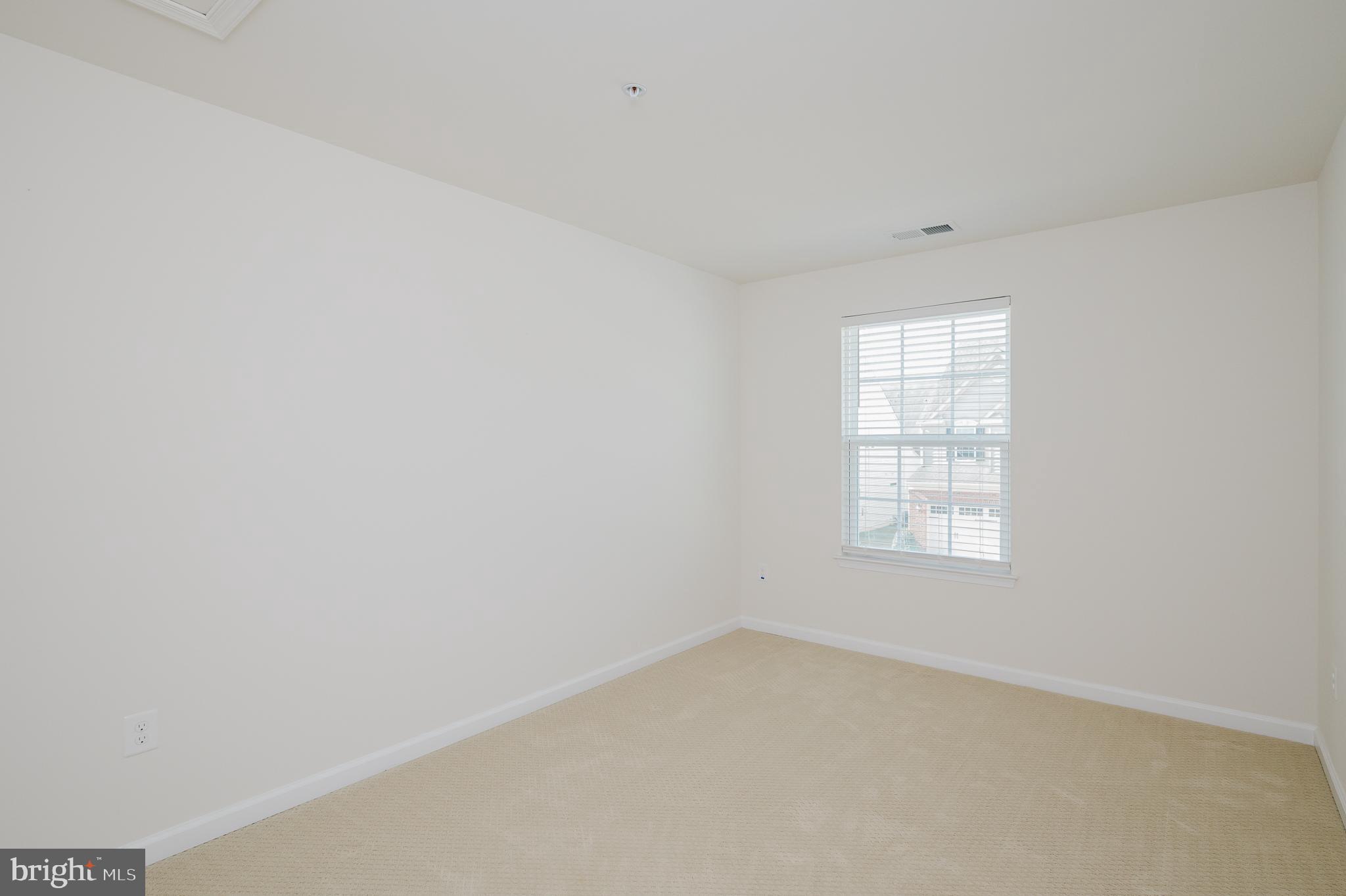 FALLSTON COMMONS - Residential