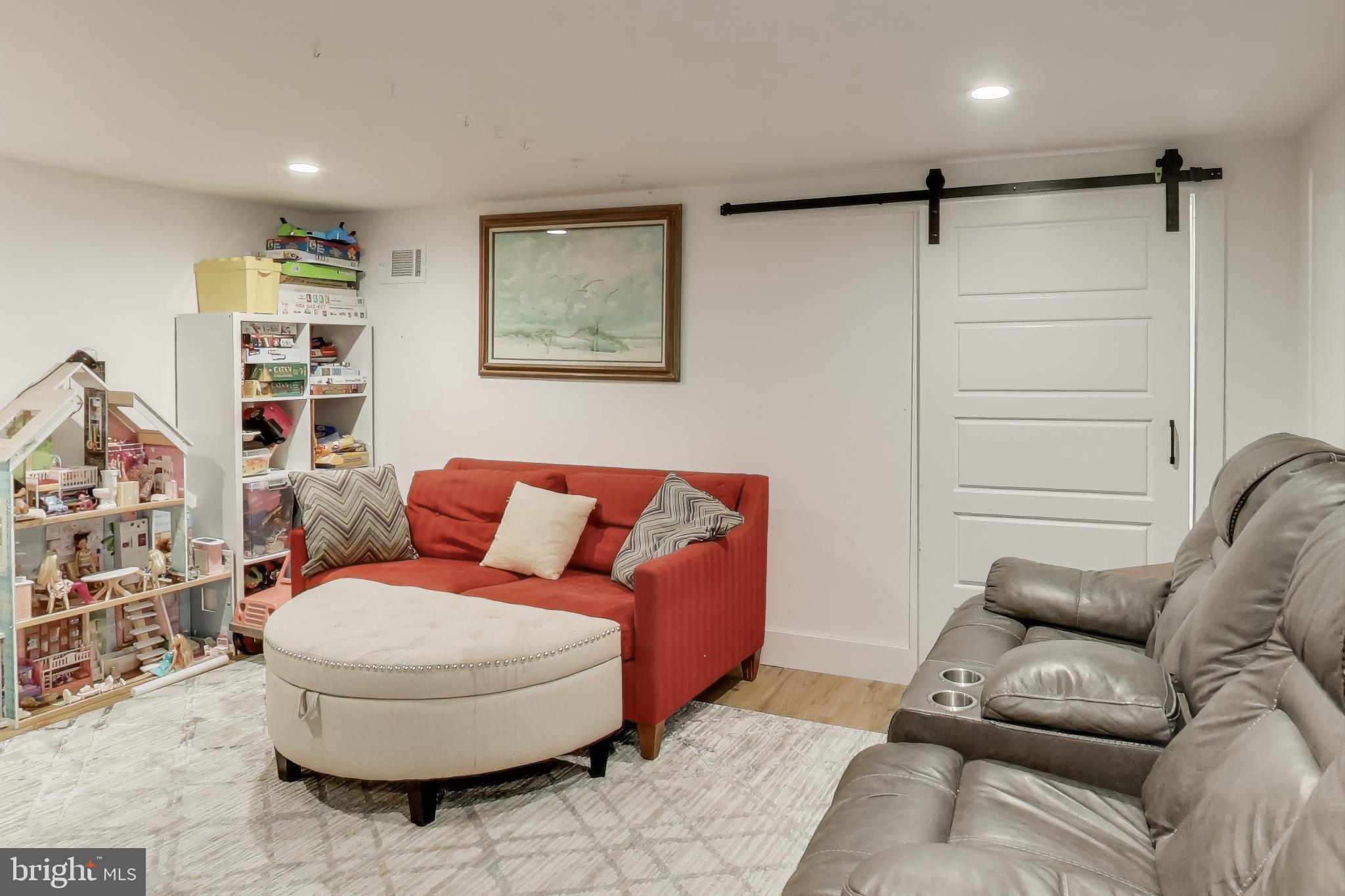 ARUNDEL TERRACE - Residential