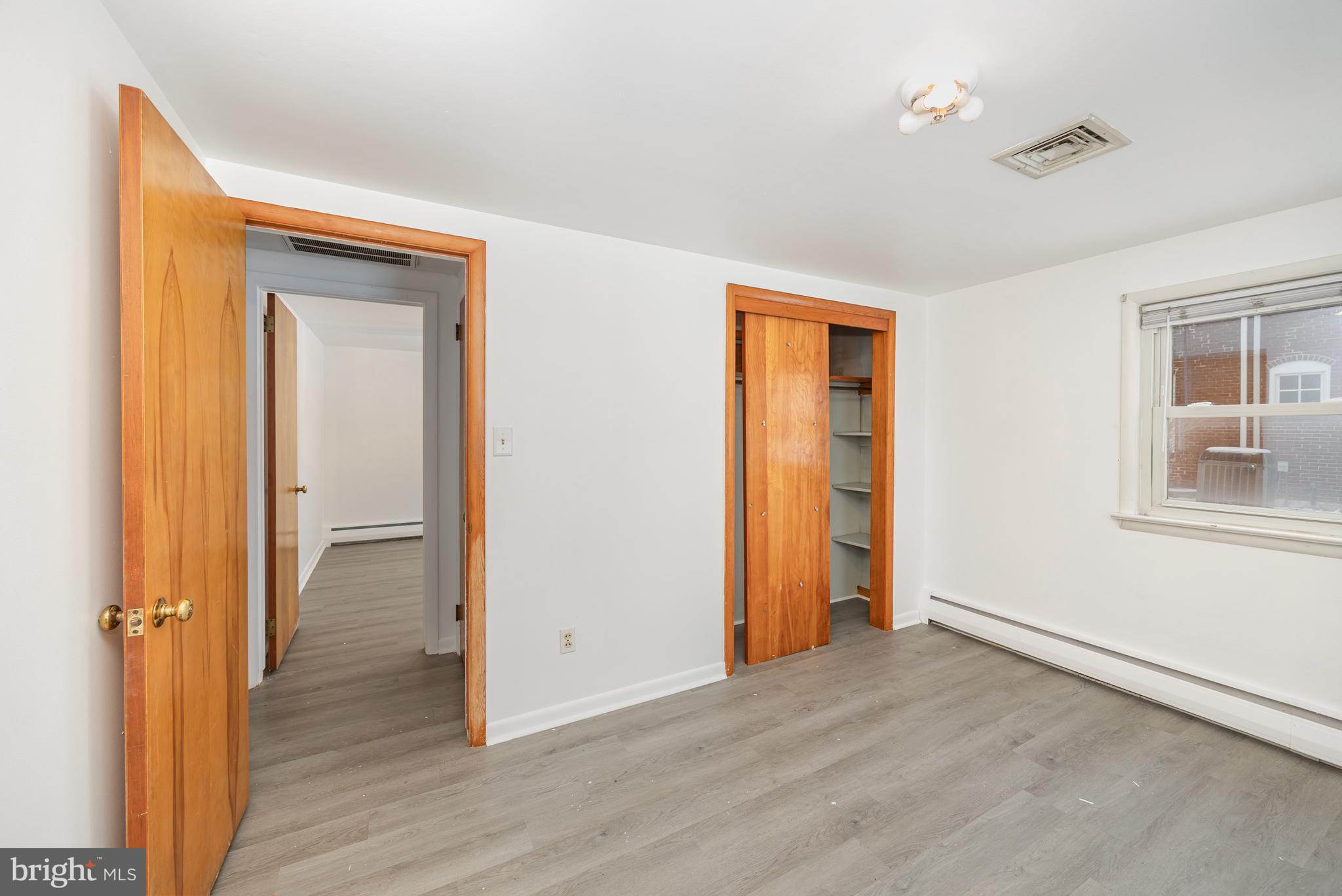 OAKWOOD PARK - Residential