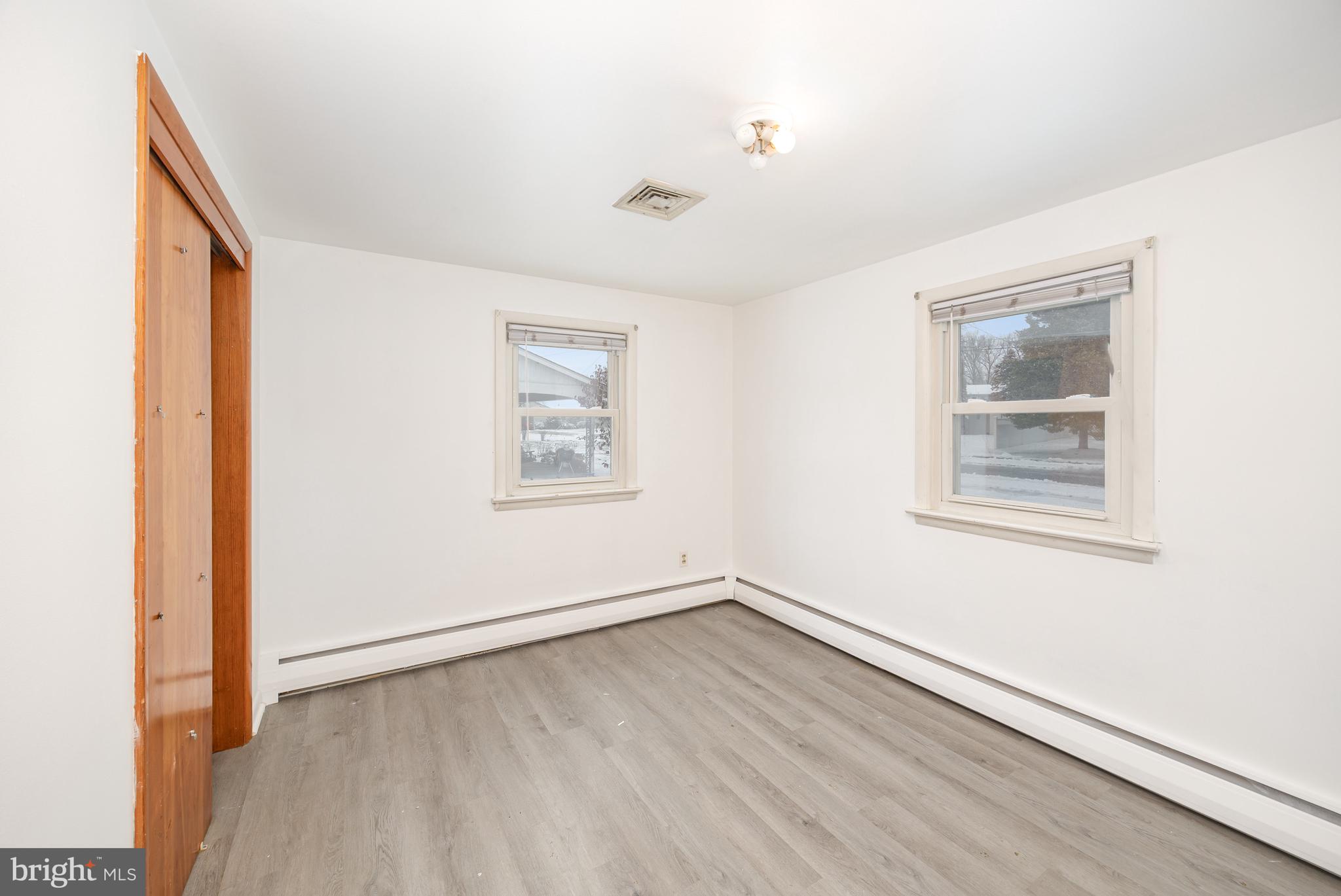 OAKWOOD PARK - Residential