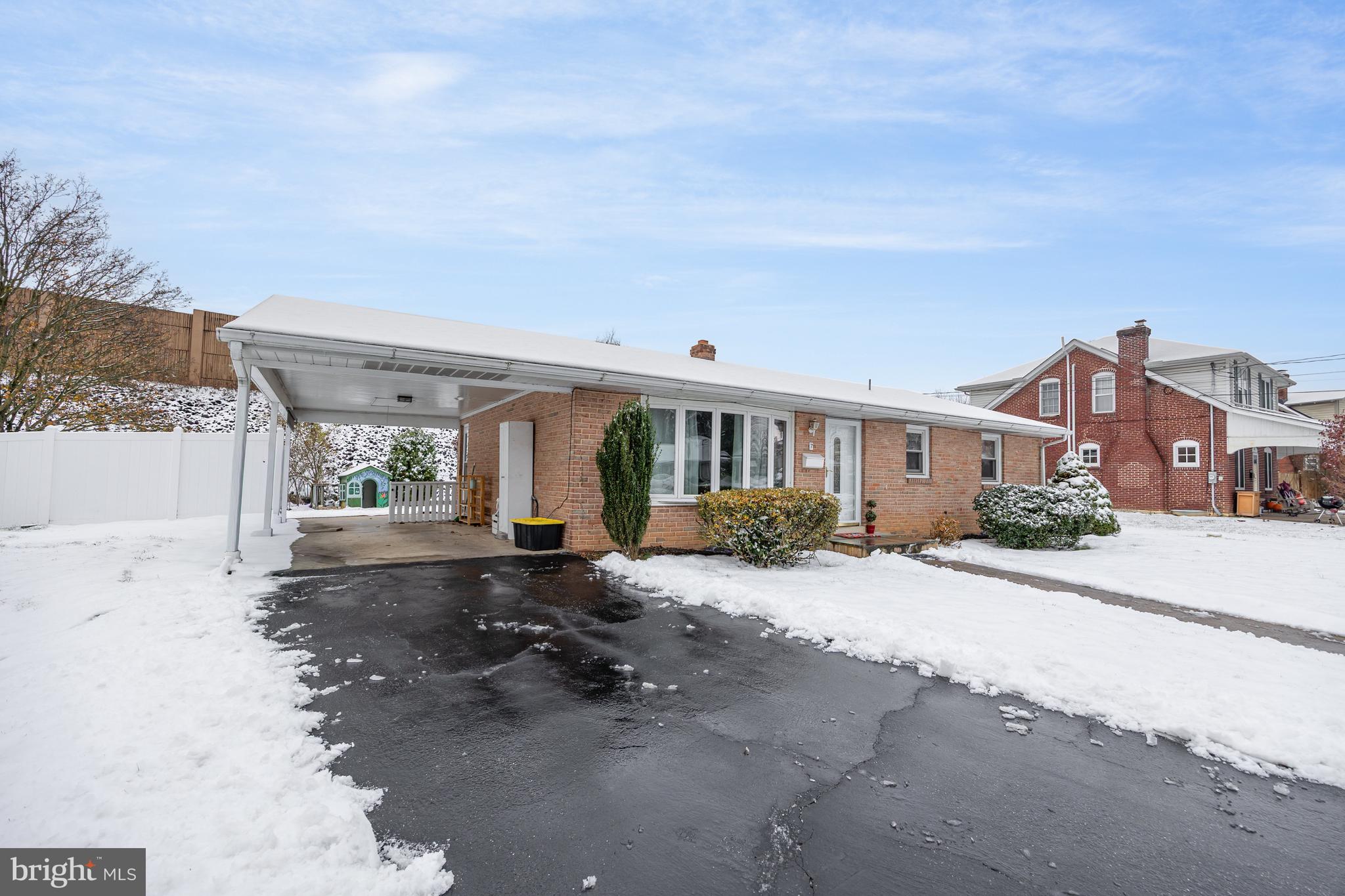 OAKWOOD PARK - Residential