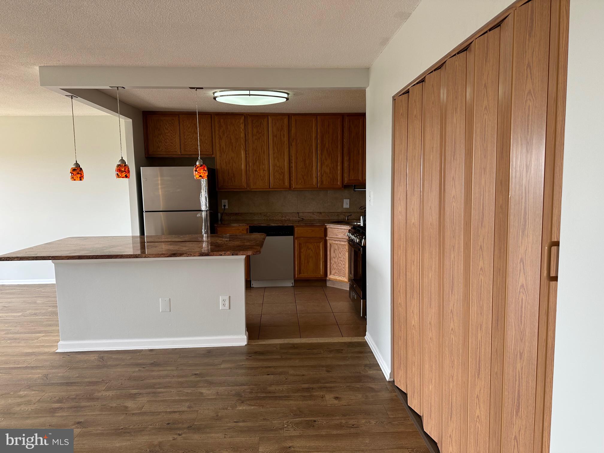 UNIVERSITY TOWERS CODM - Residential