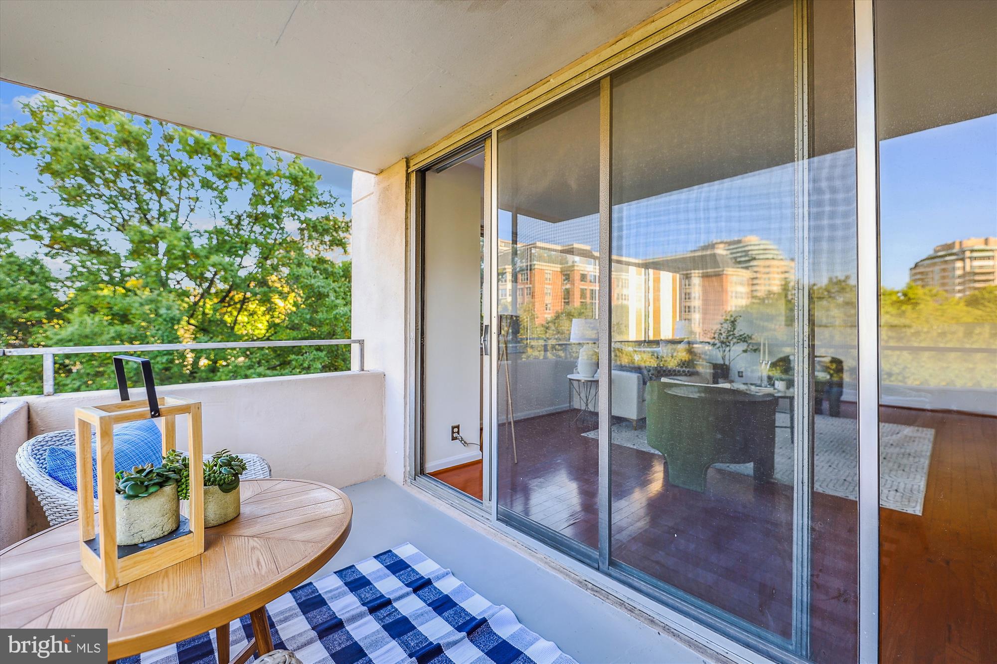 FRIENDSHIP HEIGHTS - Residential