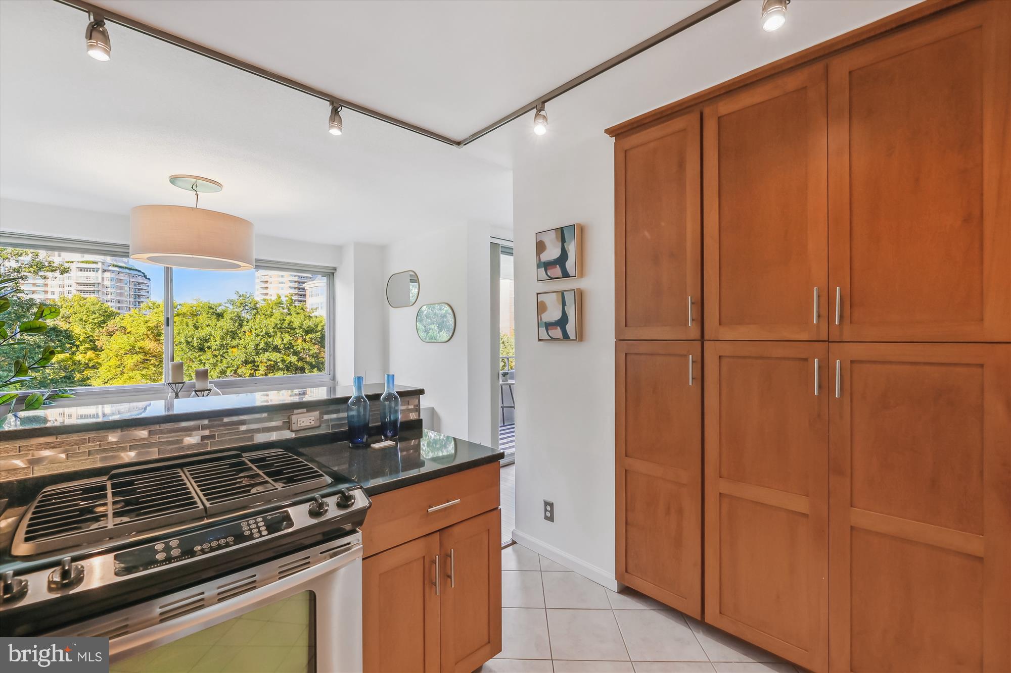 FRIENDSHIP HEIGHTS - Residential