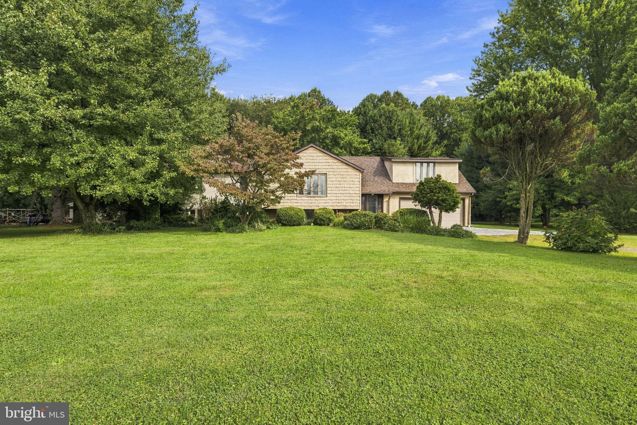 180 COLLEGE CIRCLE