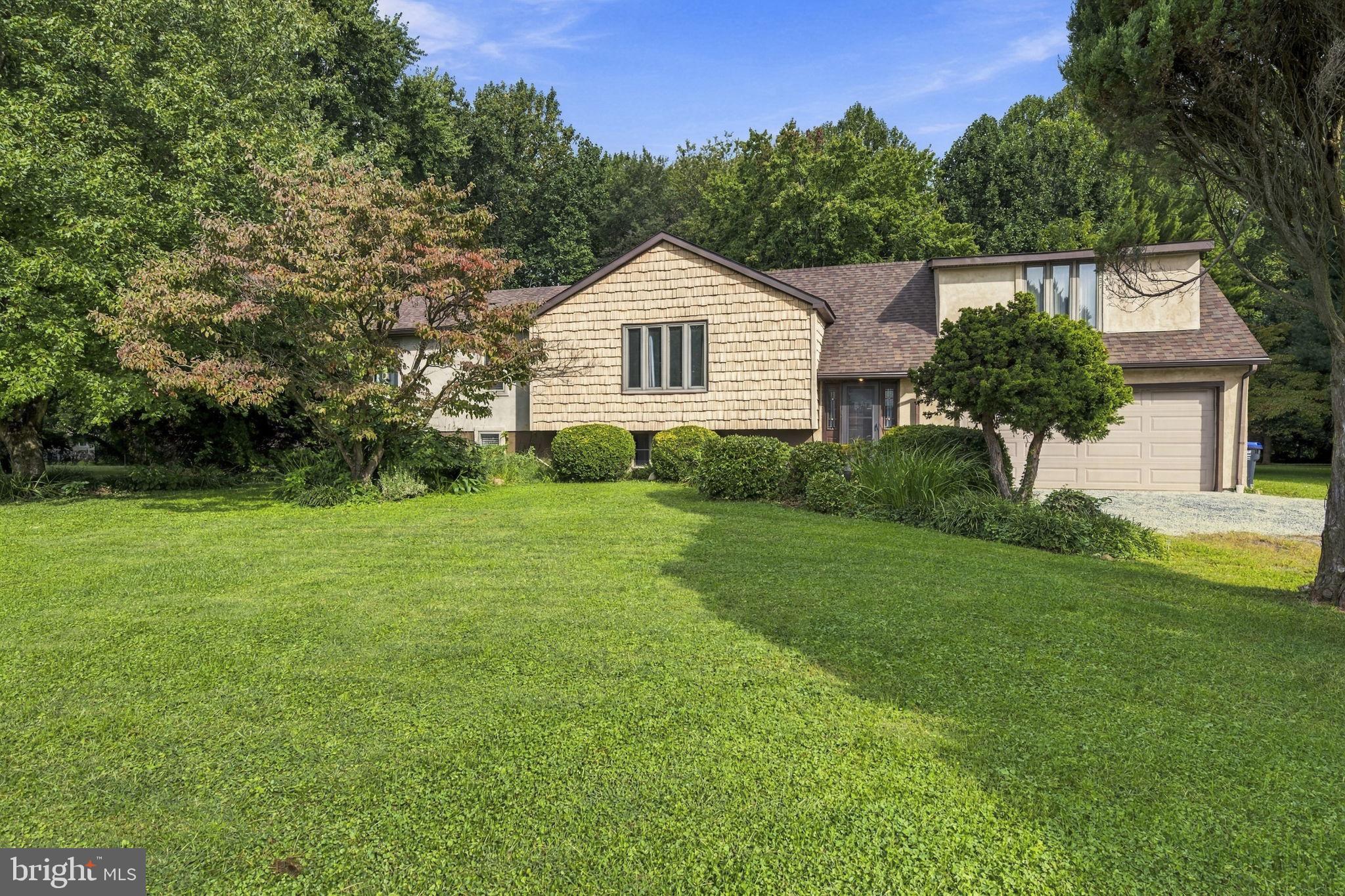 180 COLLEGE CIRCLE