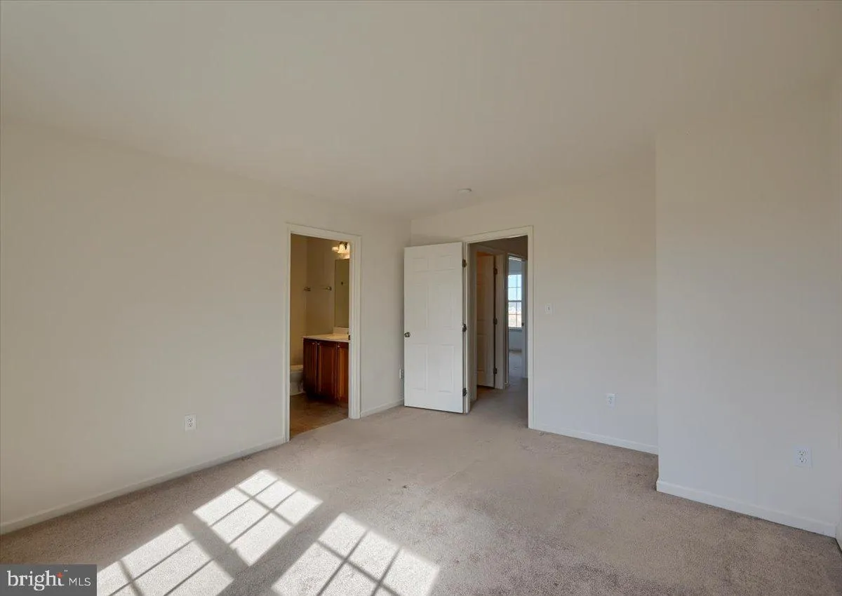 Hanover, Pennsylvania 17331, United States, 3 Bedrooms Bedrooms, ,4 BathroomsBathrooms,Residential,Active,95568