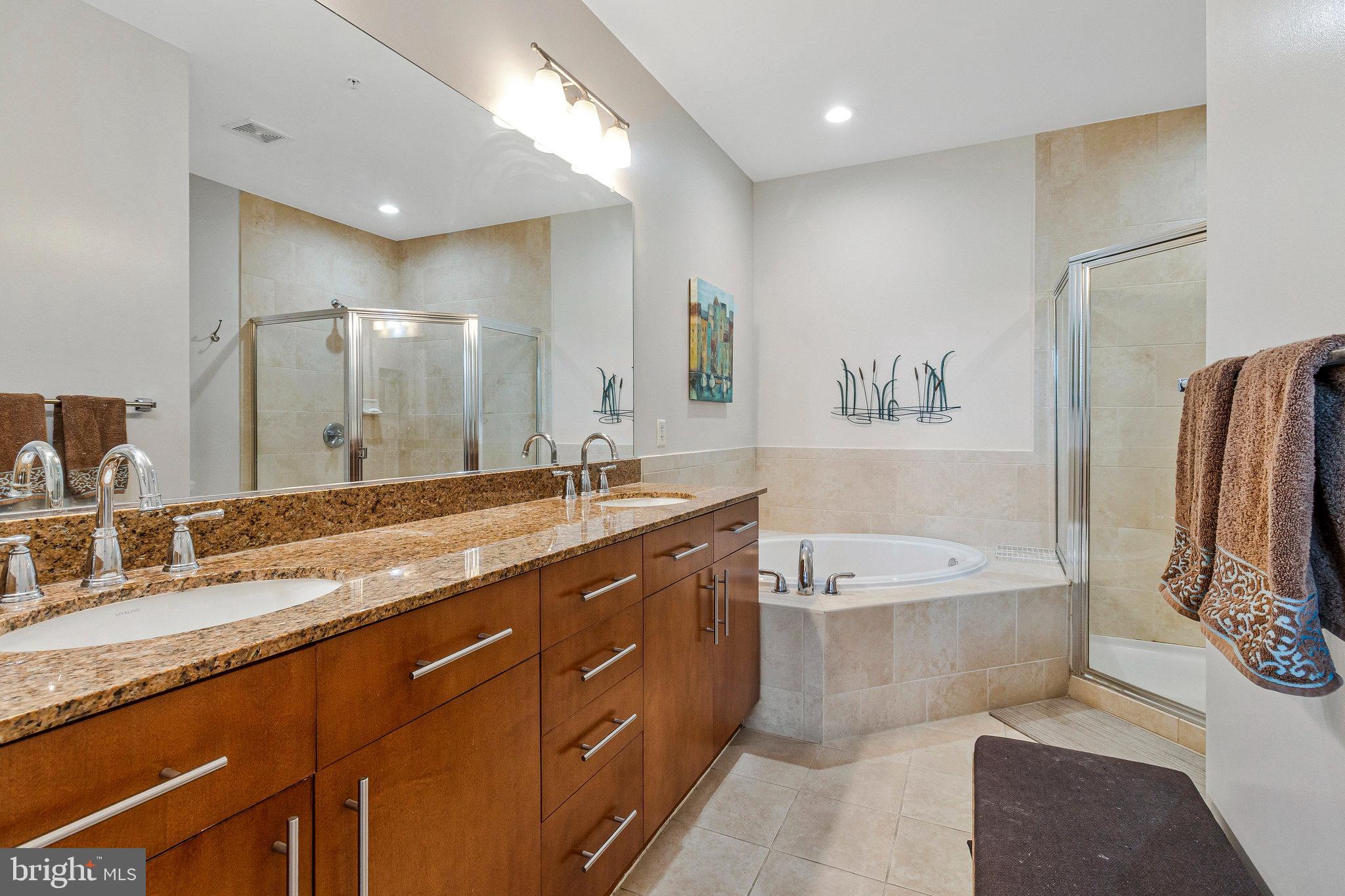 SPECTRUM CONDO - Residential