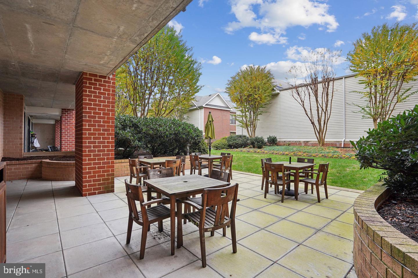 SPECTRUM CONDO - Residential