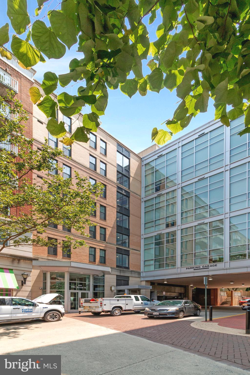 SPECTRUM CONDO - Residential