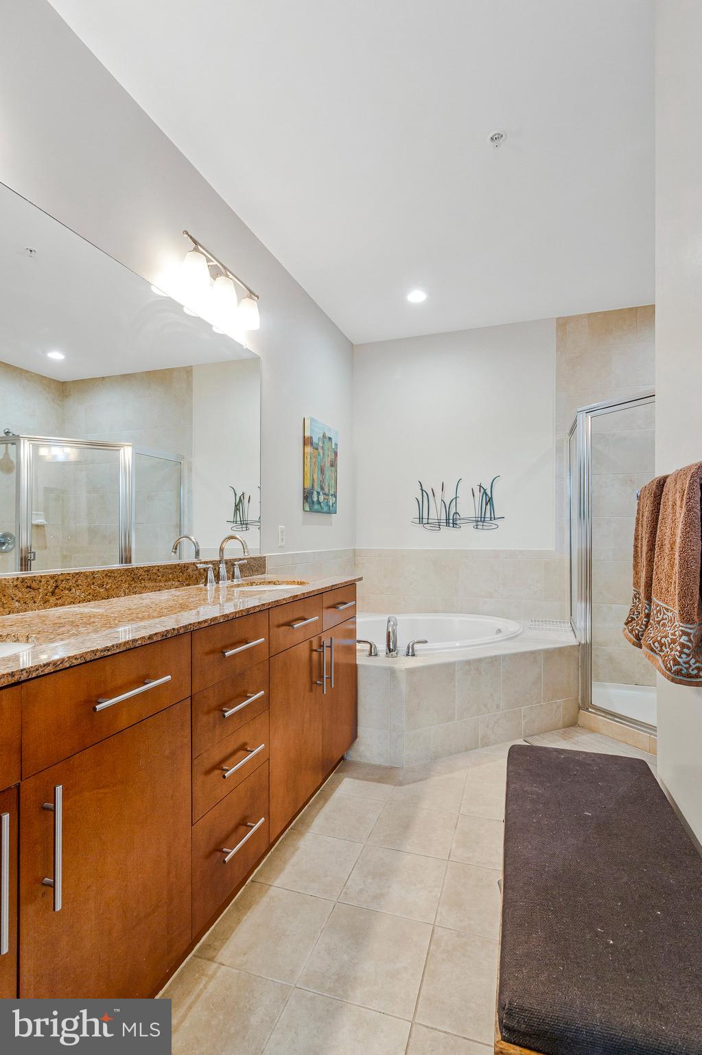 SPECTRUM CONDO - Residential