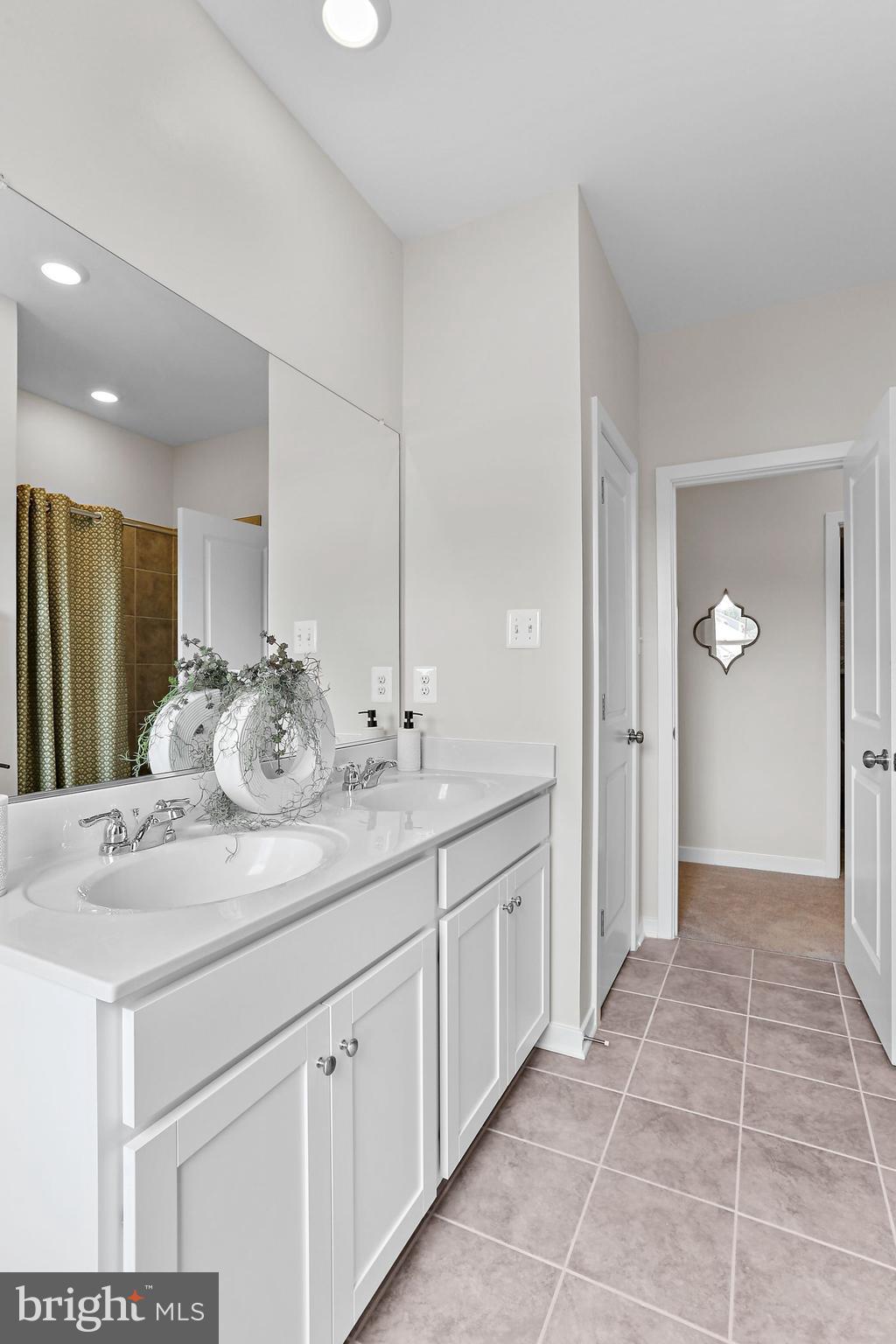 SHENANDOAH SPRINGS - Residential