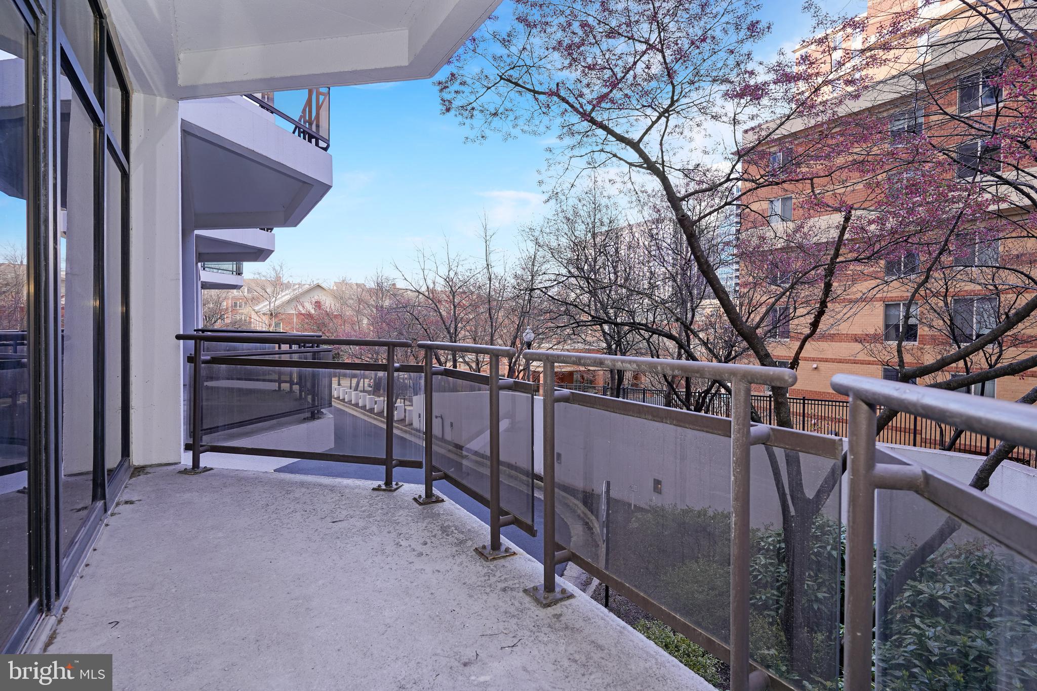 ARLINGTON - Residential