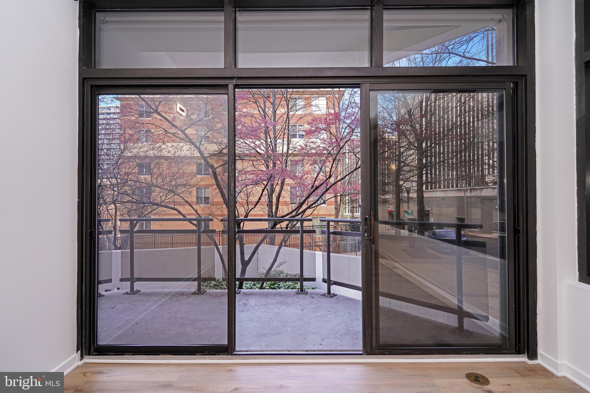 ARLINGTON - Residential