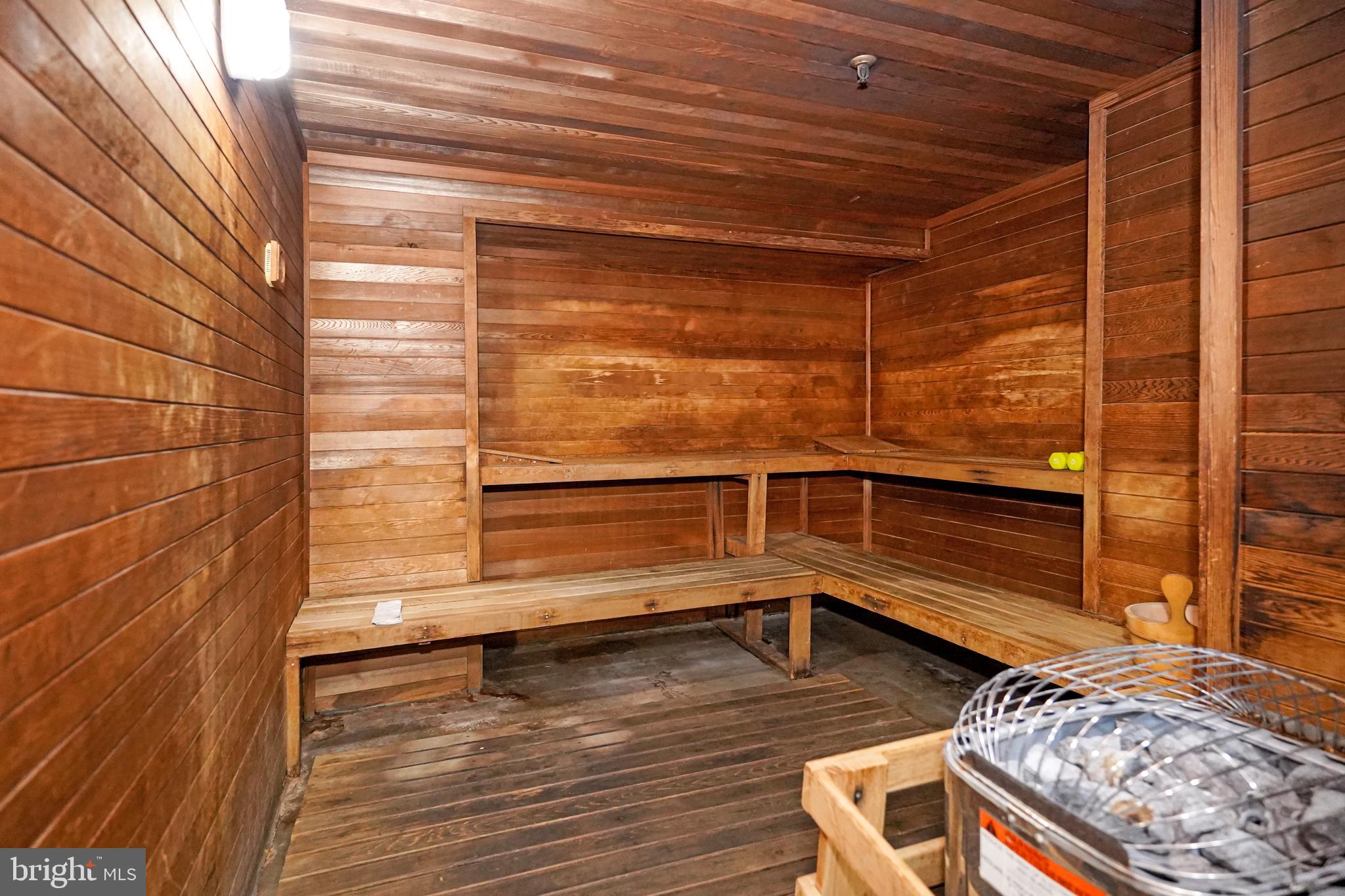 ARLINGTON - Residential