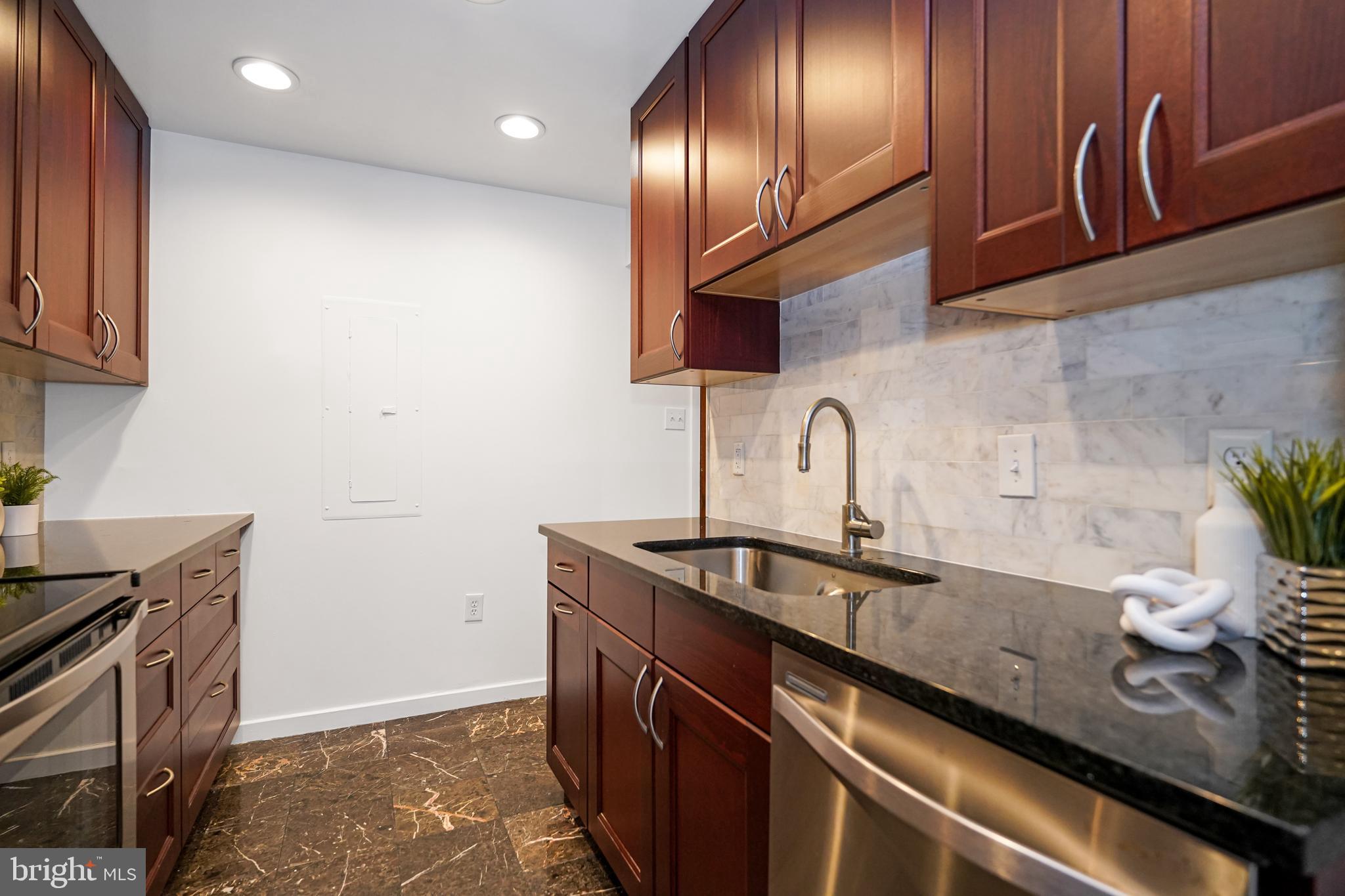 ARLINGTON - Residential