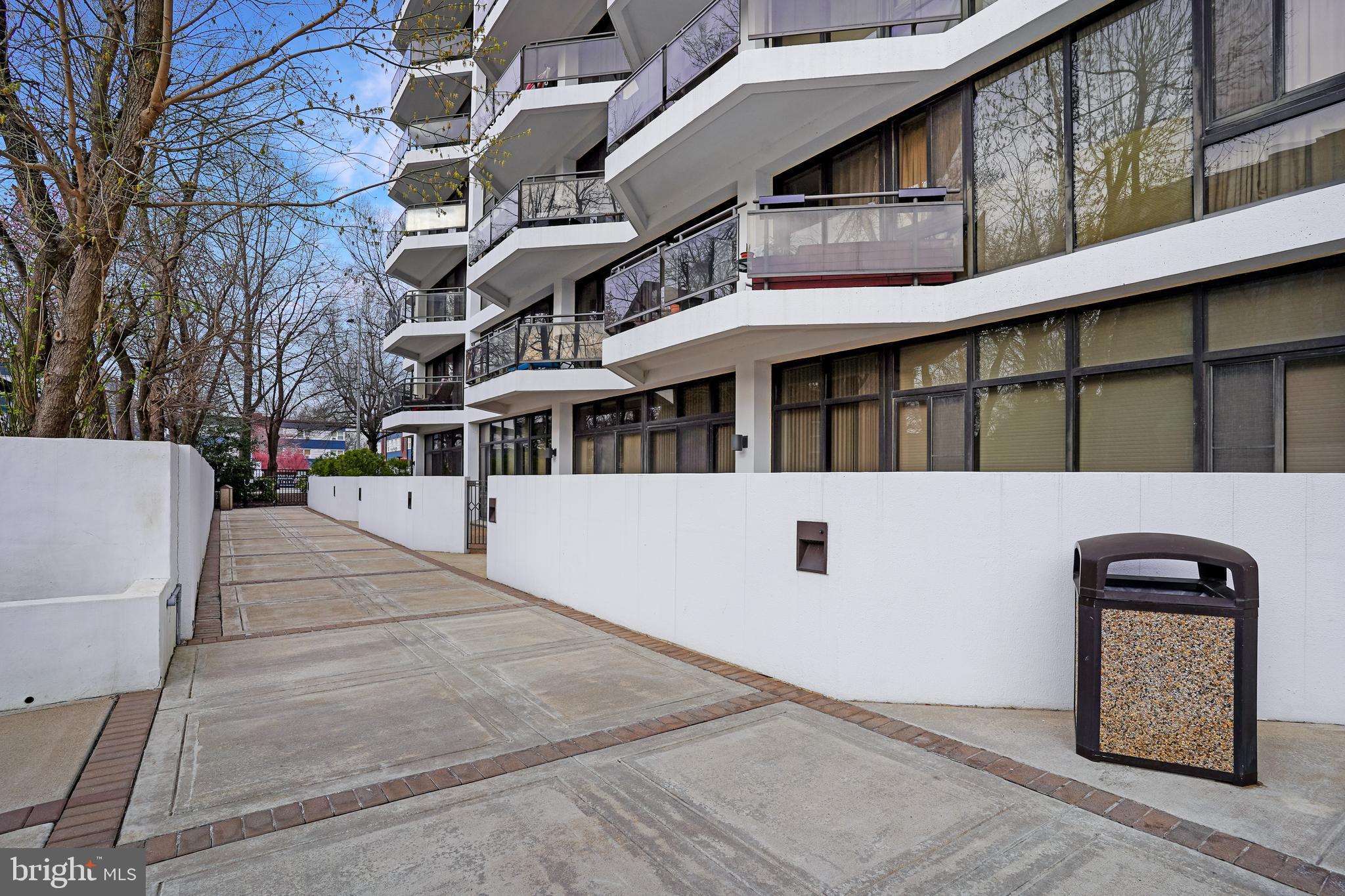 ARLINGTON - Residential