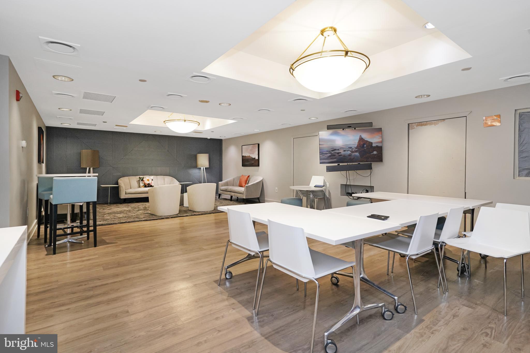 ARLINGTON - Residential