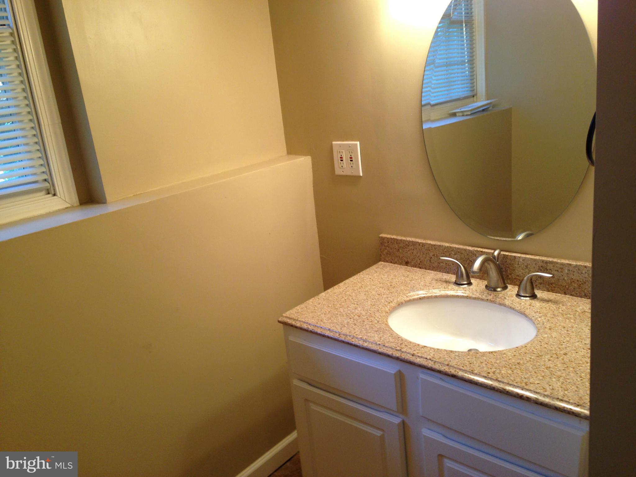 PARADISE / LANDS BAY - Residential