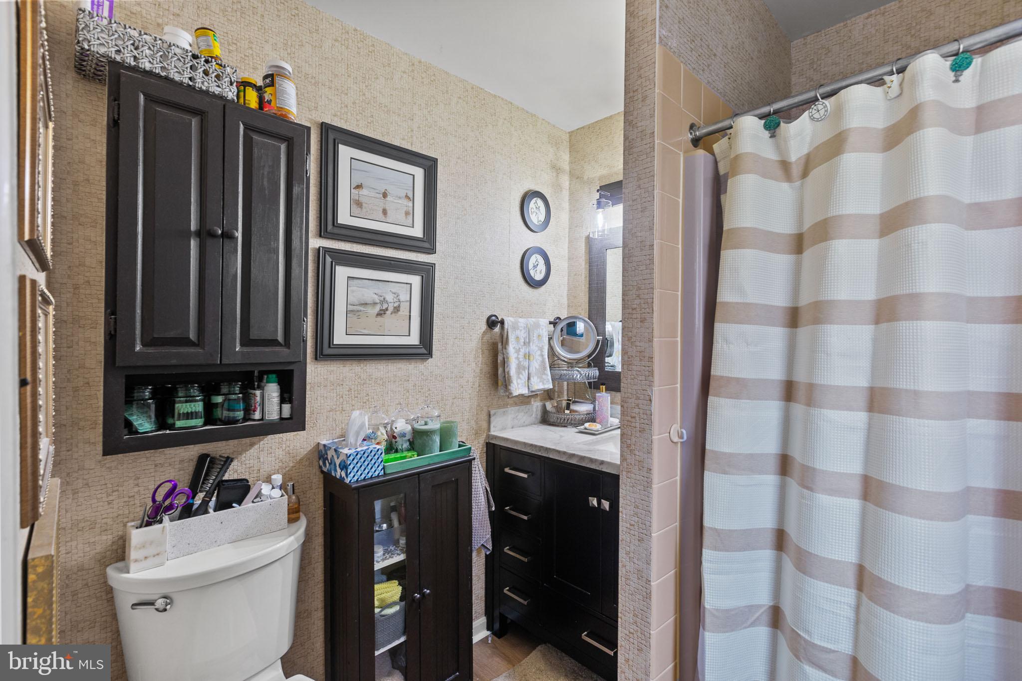 RUSTIC HILLS - Residential