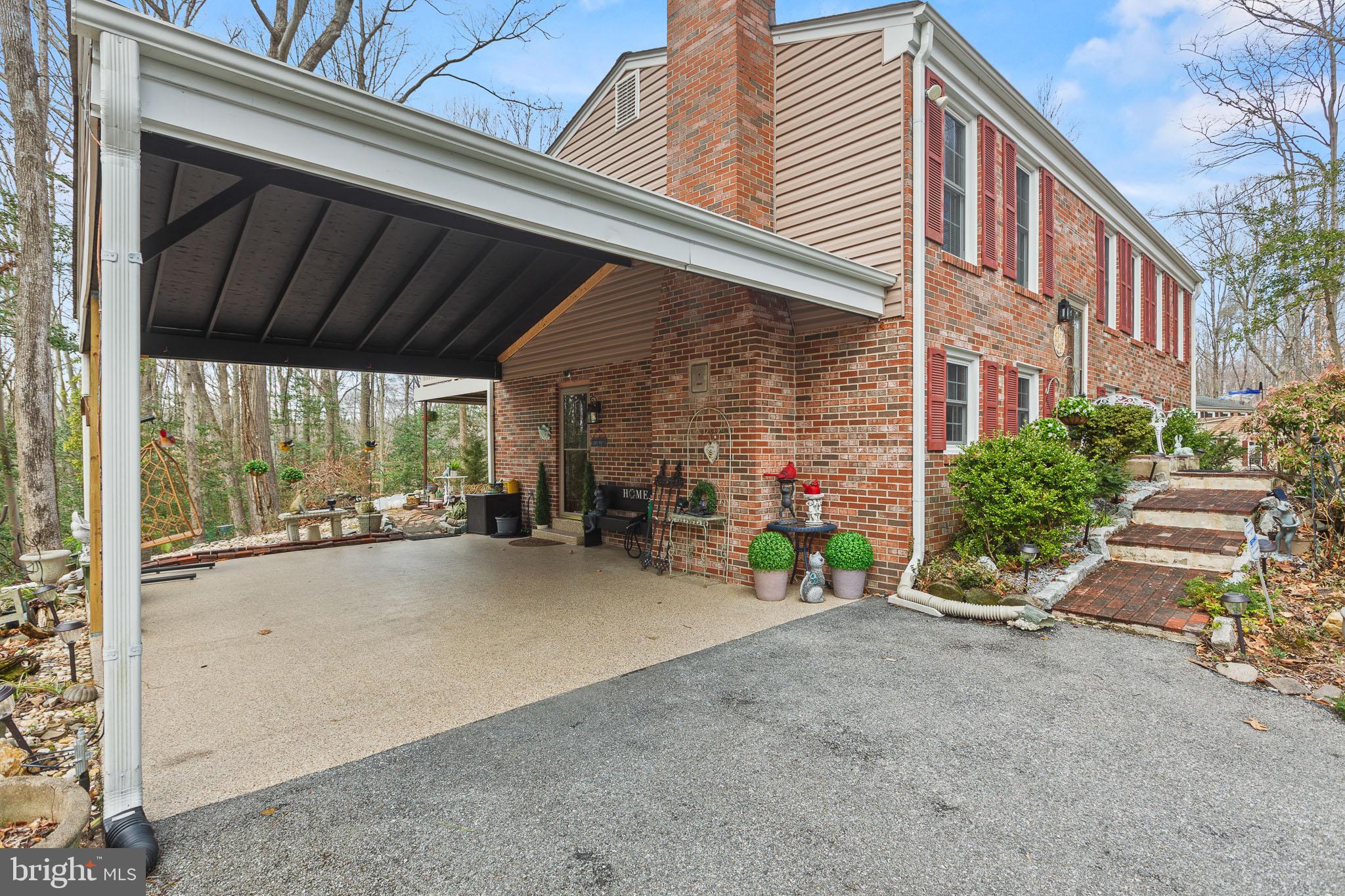 RUSTIC HILLS - Residential