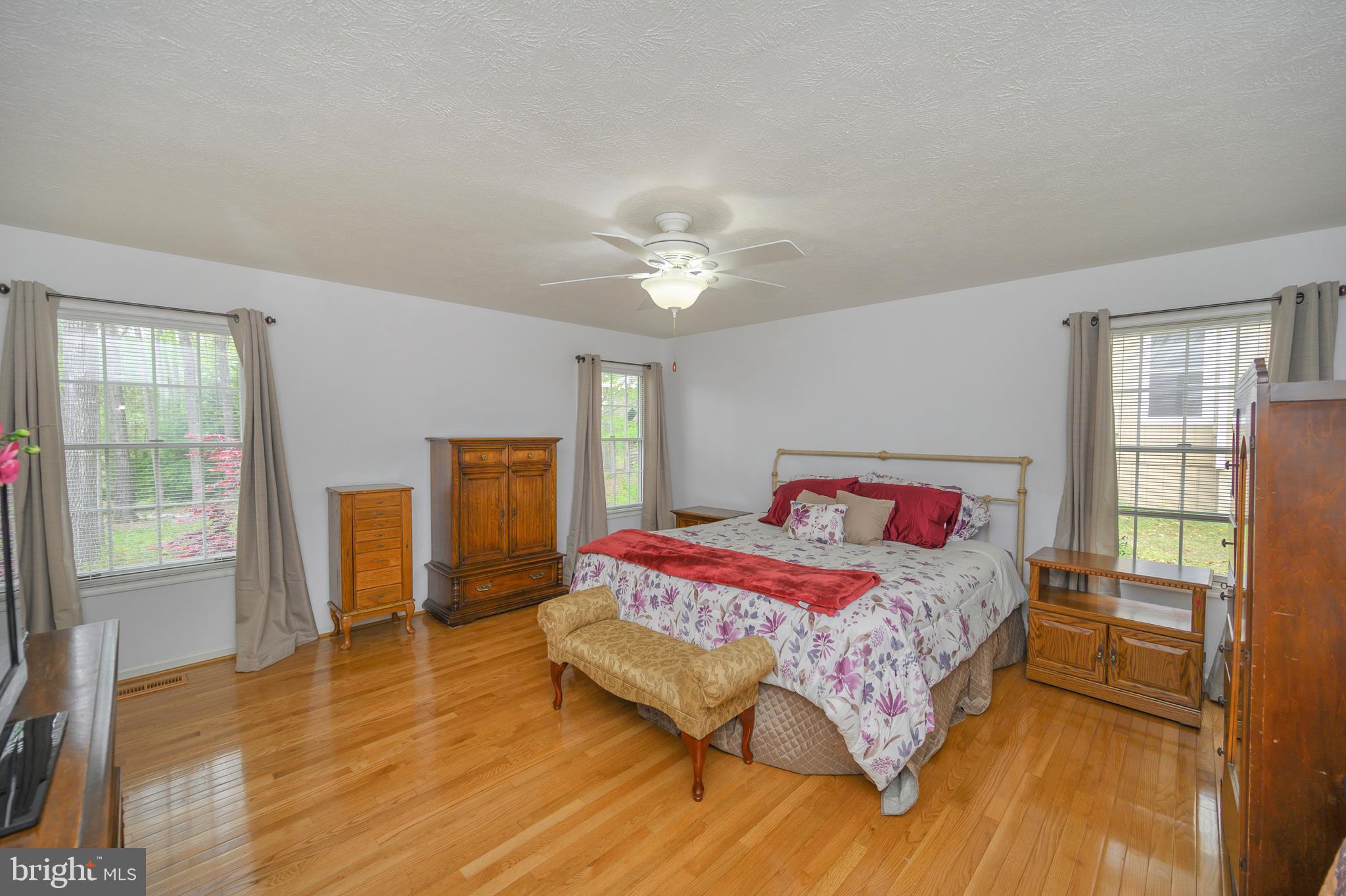 LAKE OF THE WOODS - Residential