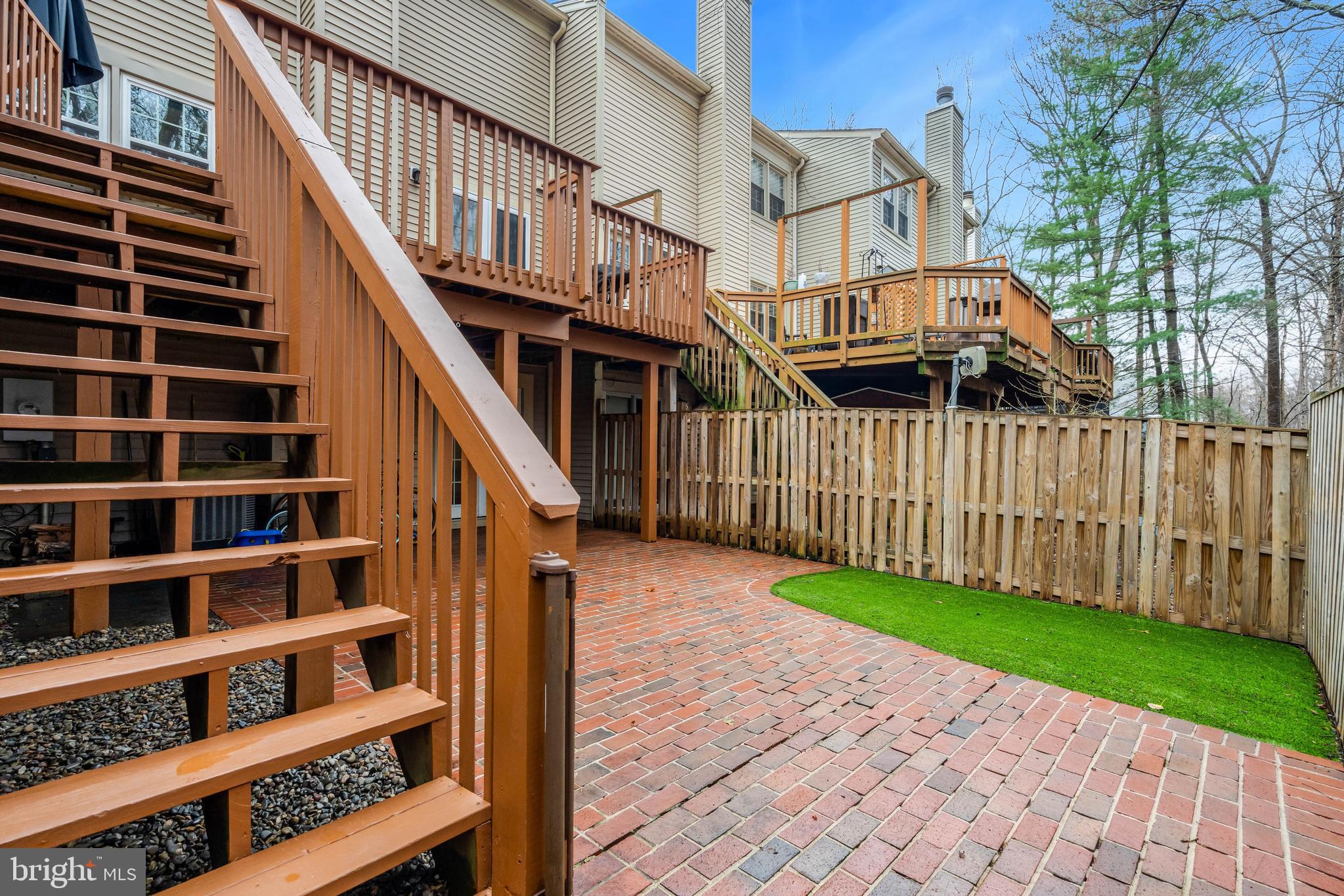 BURKE CENTRE - Residential