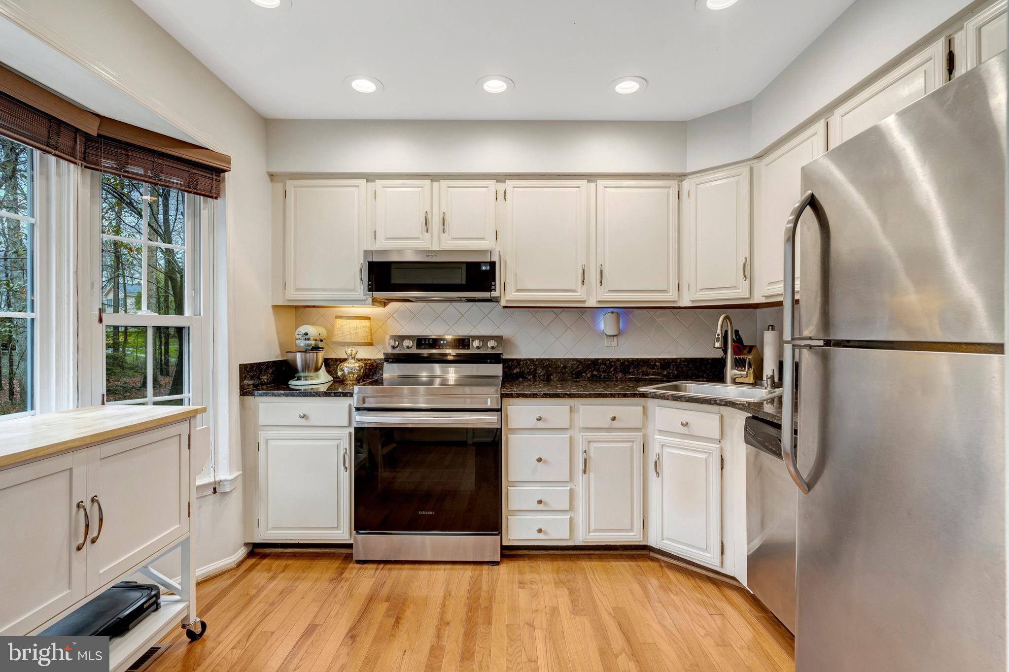 BURKE CENTRE - Residential