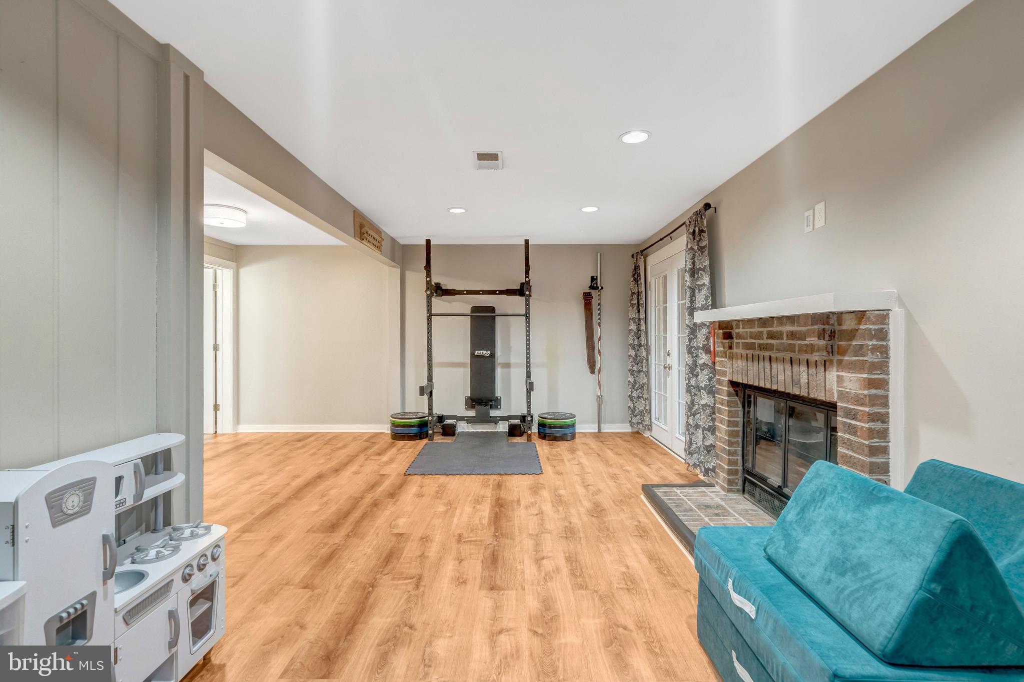 BURKE CENTRE - Residential